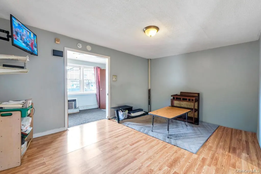 20 Ronald Place, Hempstead, NY, 4 Bedrooms Bedrooms, 7 Rooms Rooms,2 BathroomsBathrooms,Residential,For Rent,Ronald,0,990980 20 Ronald Place, Hempstead, NY, 4 Bedrooms Bedrooms, 7 Rooms Rooms,2 BathroomsBathrooms,Residential,For Rent,Ronald,0,990980