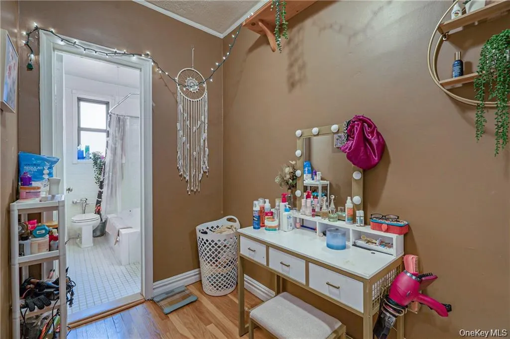 210 Martine Avenue, White Plains, NY, 4 Rooms Rooms,1 BathroomBathrooms,Residential Lease,For Rent,Martine,0,990984 210 Martine Avenue, White Plains, NY, 4 Rooms Rooms,1 BathroomBathrooms,Residential Lease,For Rent,Martine,0,990984