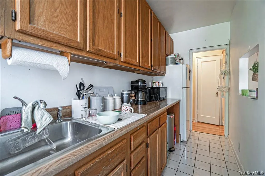 210 Martine Avenue, White Plains, NY, 4 Rooms Rooms,1 BathroomBathrooms,Residential Lease,For Rent,Martine,0,990984 210 Martine Avenue, White Plains, NY, 4 Rooms Rooms,1 BathroomBathrooms,Residential Lease,For Rent,Martine,0,990984