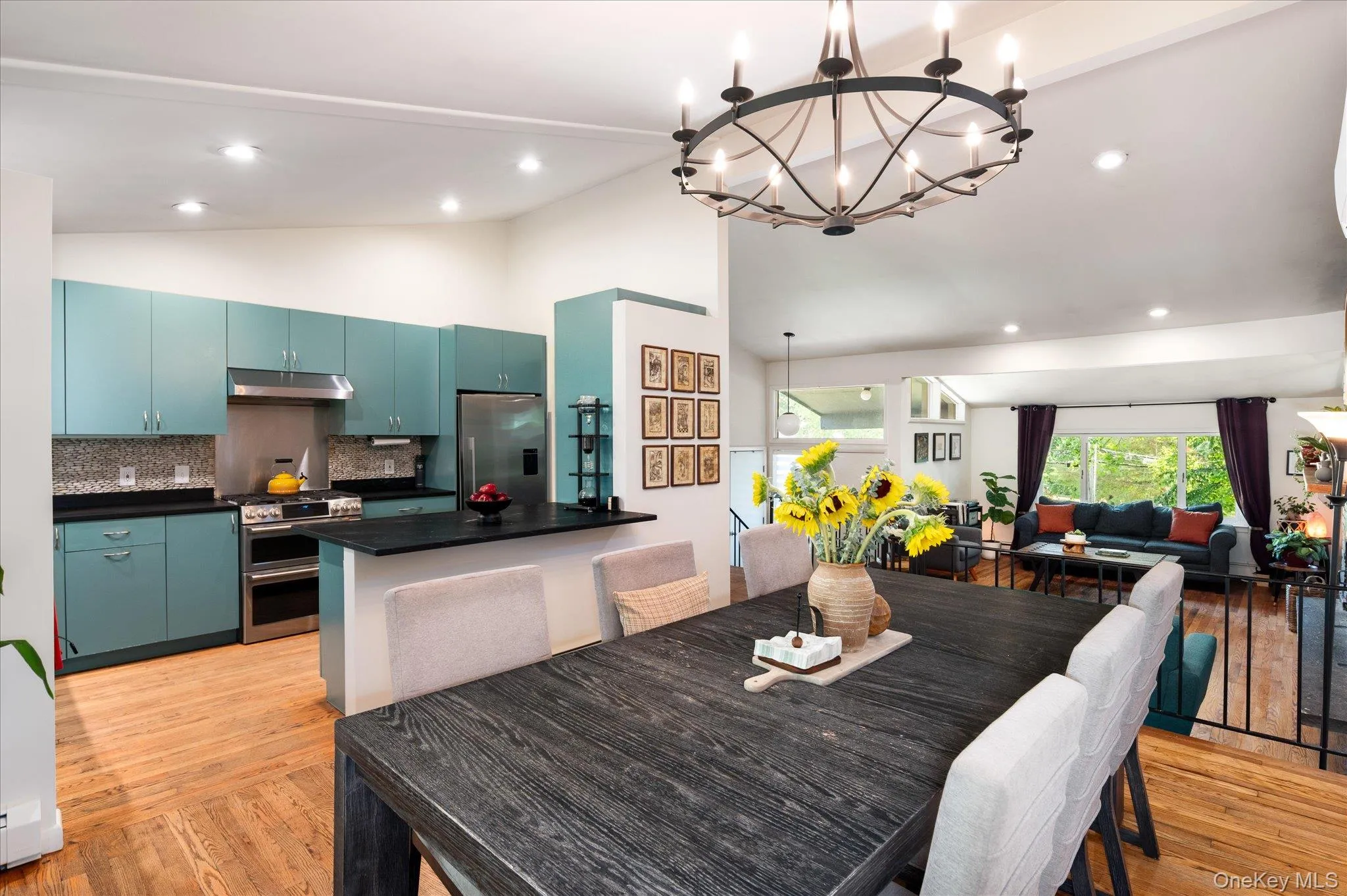 27 Lakeview Avenue, Cortlandt, NY, 3 Bedrooms Bedrooms, 7 Rooms Rooms,3 BathroomsBathrooms,Residential,For Rent,Lakeview,0,KEY990992 27 Lakeview Avenue, Cortlandt, NY, 3 Bedrooms Bedrooms, 7 Rooms Rooms,3 BathroomsBathrooms,Residential,For Rent,Lakeview,0,KEY990992
