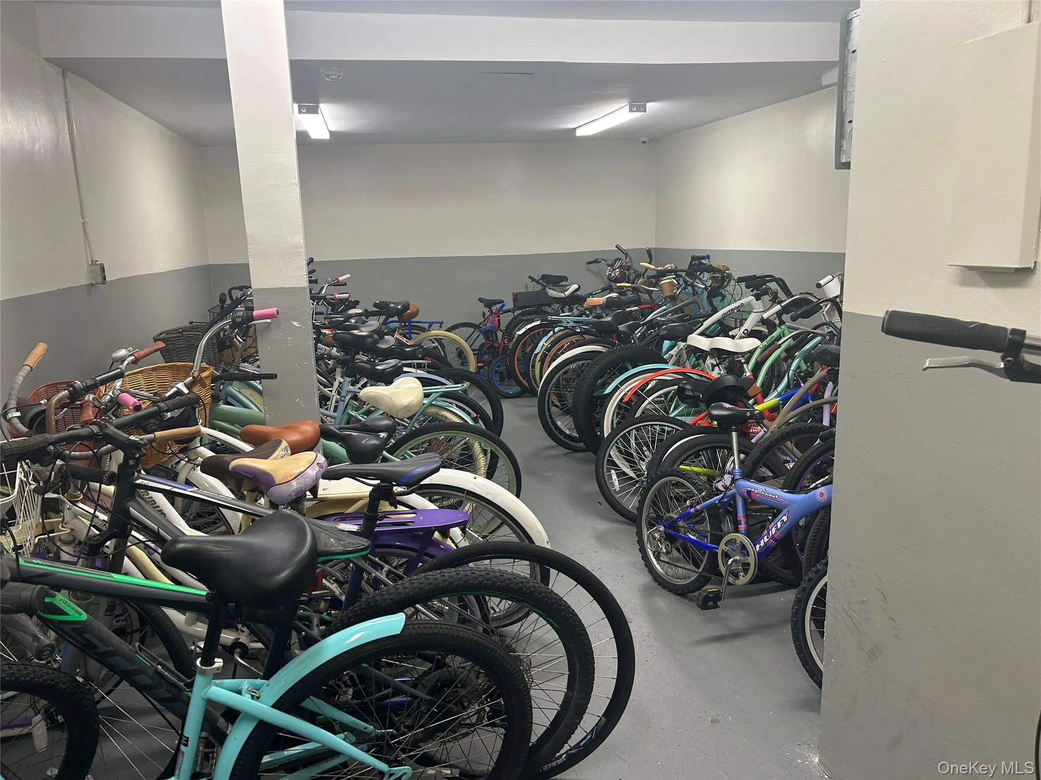 854 Broadway, Long Beach, NY, 1 Bedroom Bedrooms, 4 Rooms Rooms,1 BathroomBathrooms,Residential Lease,For Rent,Broadway,0,990995 854 Broadway, Long Beach, NY, 1 Bedroom Bedrooms, 4 Rooms Rooms,1 BathroomBathrooms,Residential Lease,For Rent,Broadway,0,990995