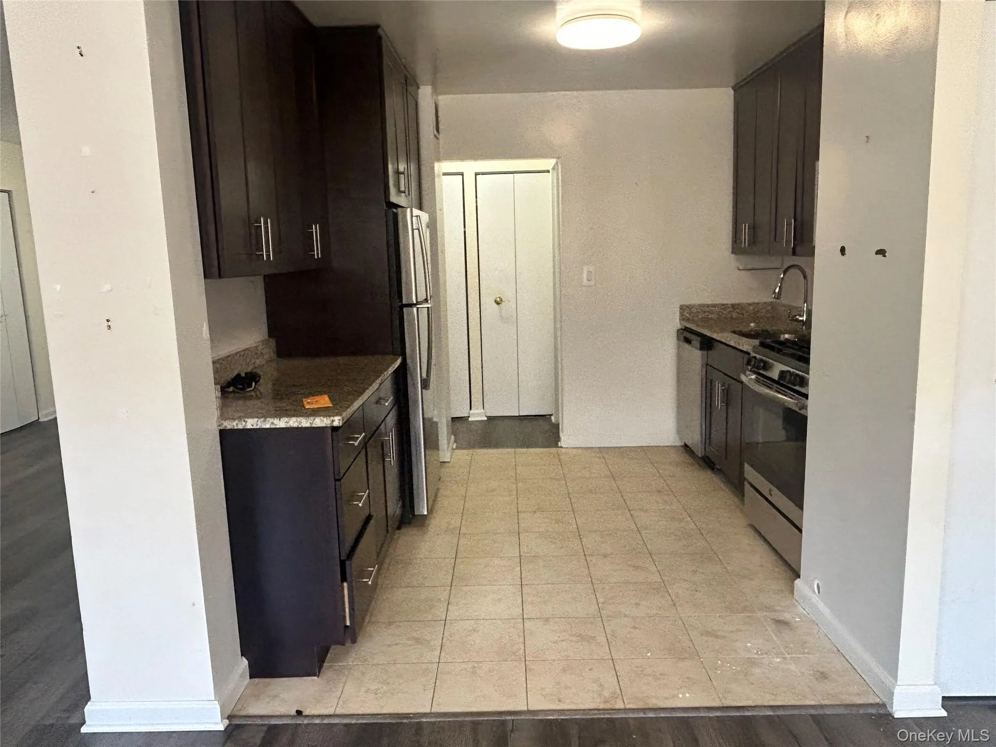 854 Broadway, Long Beach, NY, 1 Bedroom Bedrooms, 4 Rooms Rooms,1 BathroomBathrooms,Residential Lease,For Rent,Broadway,0,990995 854 Broadway, Long Beach, NY, 1 Bedroom Bedrooms, 4 Rooms Rooms,1 BathroomBathrooms,Residential Lease,For Rent,Broadway,0,990995