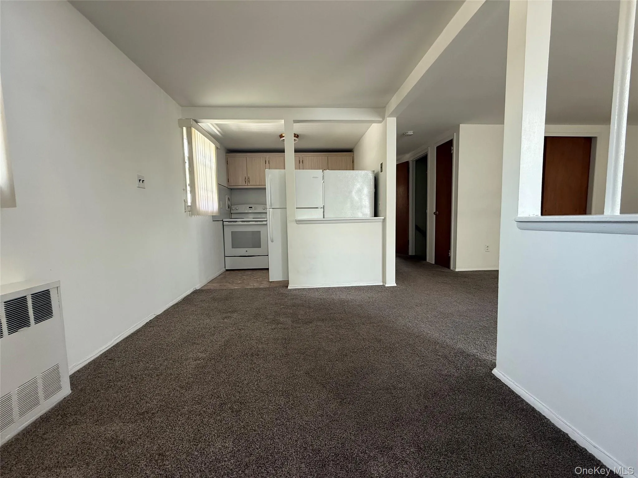 31 Lenox Avenue, North Hempstead, NY, 2 Bedrooms Bedrooms, 5 Rooms Rooms,1 BathroomBathrooms,Residential Lease,For Rent,Lenox,0,991019 31 Lenox Avenue, North Hempstead, NY, 2 Bedrooms Bedrooms, 5 Rooms Rooms,1 BathroomBathrooms,Residential Lease,For Rent,Lenox,0,991019