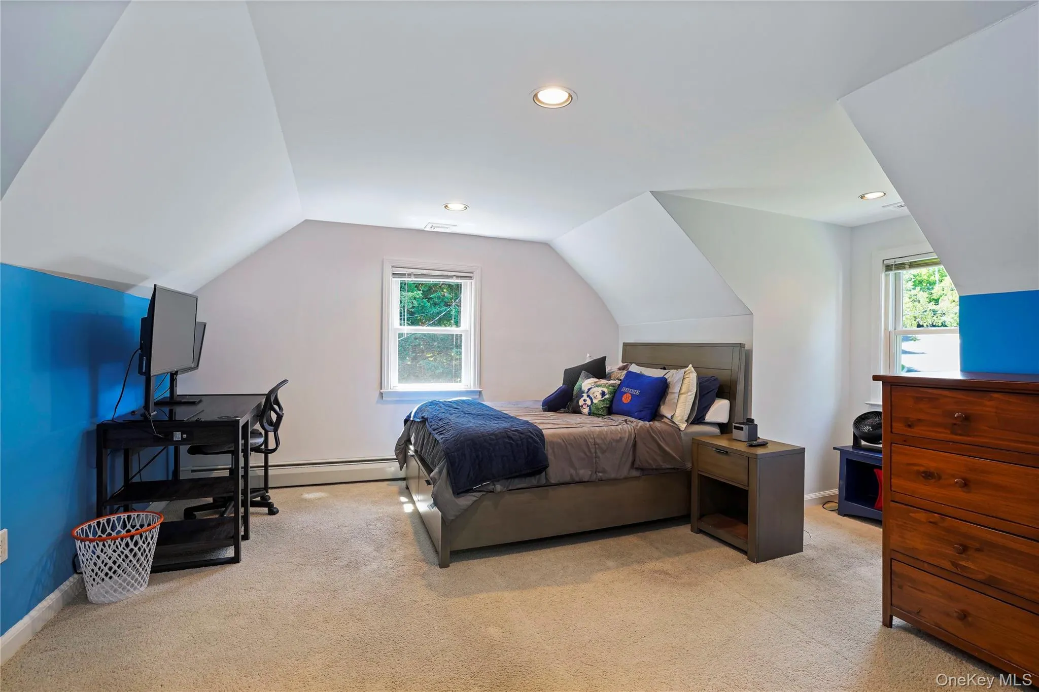 4nd bedroom on the 2nd floor 4nd bedroom on the 2nd floor