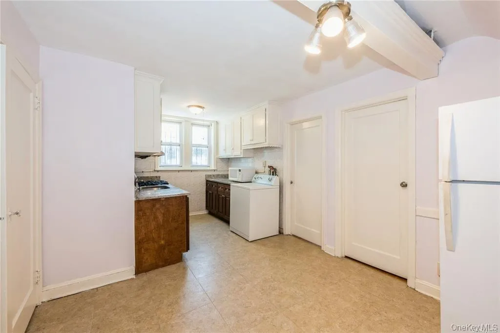 838 Avenue Z, New York, NY, 2 Bedrooms Bedrooms, 5 Rooms Rooms,1 BathroomBathrooms,Residential Lease,For Rent,Avenue Z,0,991047 838 Avenue Z, New York, NY, 2 Bedrooms Bedrooms, 5 Rooms Rooms,1 BathroomBathrooms,Residential Lease,For Rent,Avenue Z,0,991047