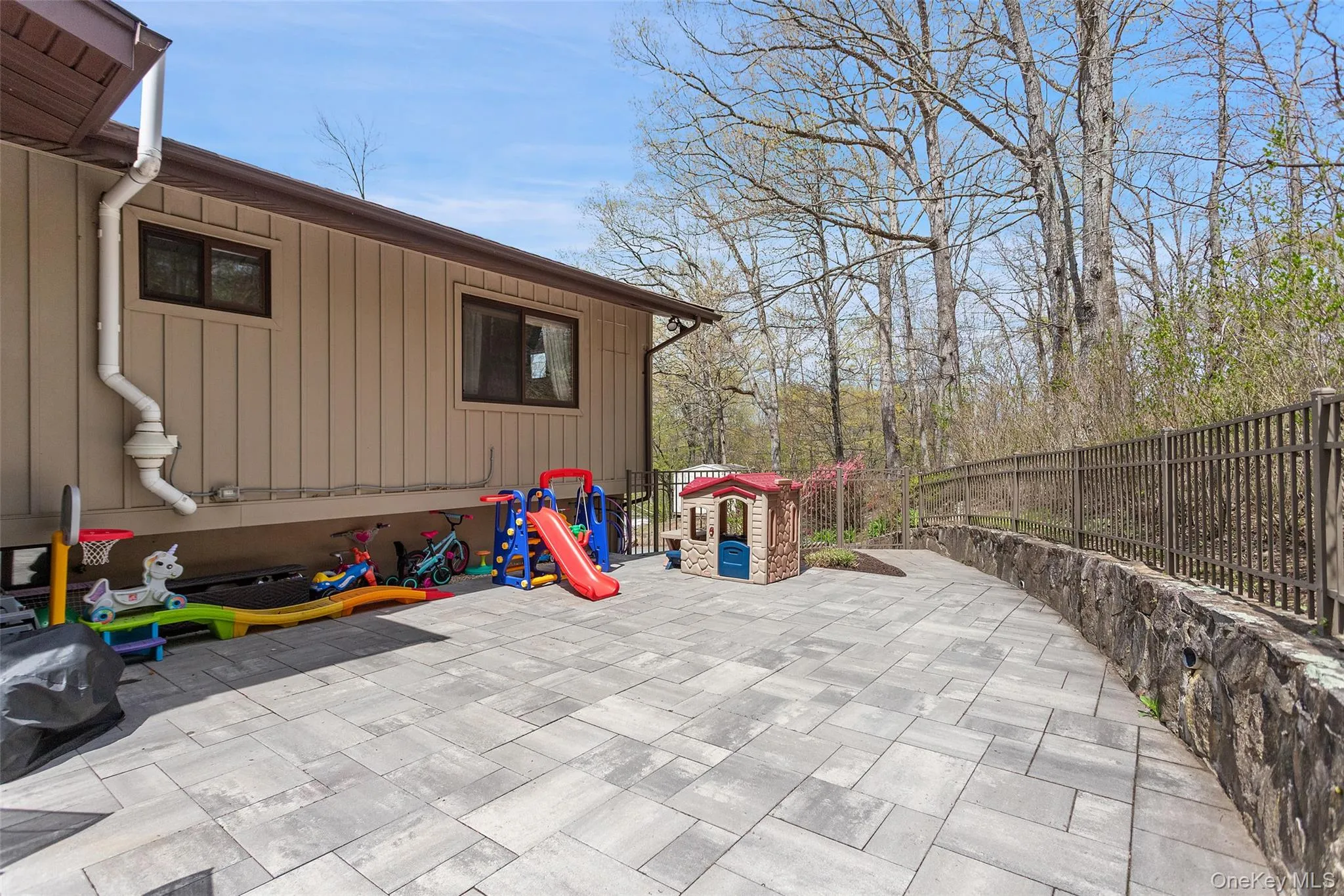 19 Crescent Lane, Putnam Valley, NY, 4 Bedrooms Bedrooms, 8 Rooms Rooms,3 BathroomsBathrooms,Residential,For Rent,Crescent,0,991055 19 Crescent Lane, Putnam Valley, NY, 4 Bedrooms Bedrooms, 8 Rooms Rooms,3 BathroomsBathrooms,Residential,For Rent,Crescent,0,991055