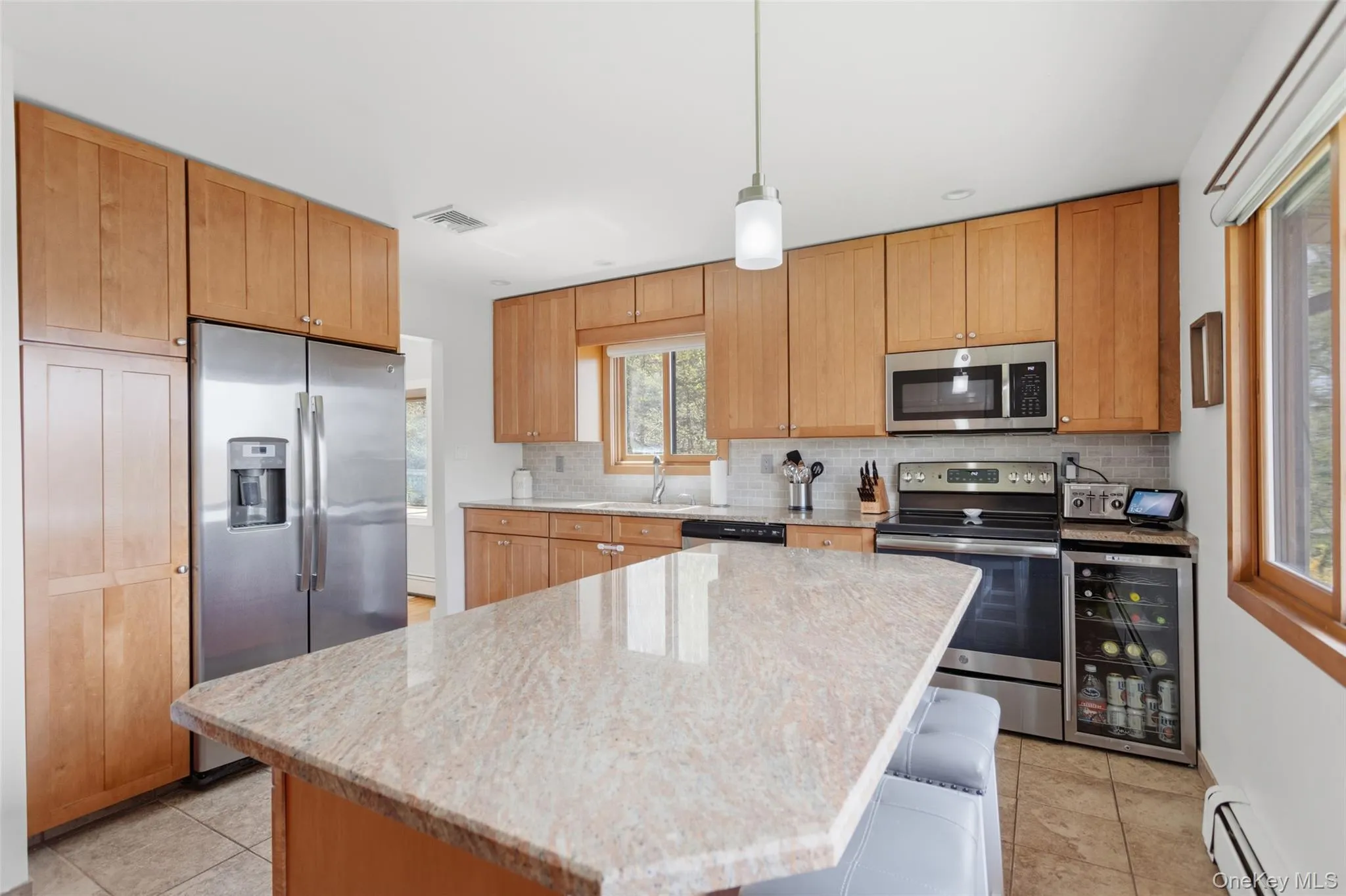 19 Crescent Lane, Putnam Valley, NY, 4 Bedrooms Bedrooms, 8 Rooms Rooms,3 BathroomsBathrooms,Residential,For Rent,Crescent,0,991055 19 Crescent Lane, Putnam Valley, NY, 4 Bedrooms Bedrooms, 8 Rooms Rooms,3 BathroomsBathrooms,Residential,For Rent,Crescent,0,991055