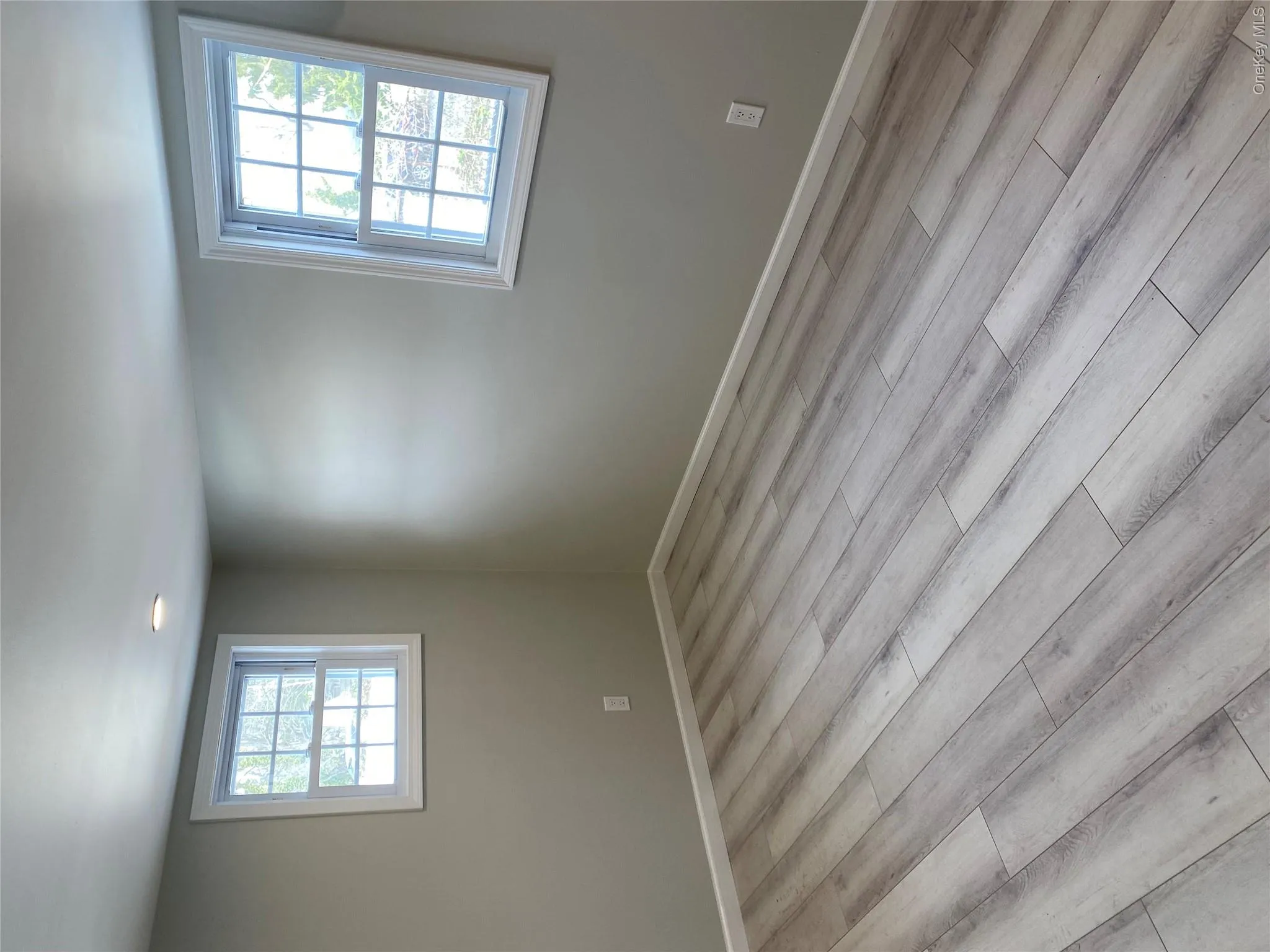 382B Deer Park Avenue, Babylon, NY, 1 Bedroom Bedrooms, 3 Rooms Rooms,1 BathroomBathrooms,Residential Lease,For Rent,Deer Park Avenue,0,991109 382B Deer Park Avenue, Babylon, NY, 1 Bedroom Bedrooms, 3 Rooms Rooms,1 BathroomBathrooms,Residential Lease,For Rent,Deer Park Avenue,0,991109