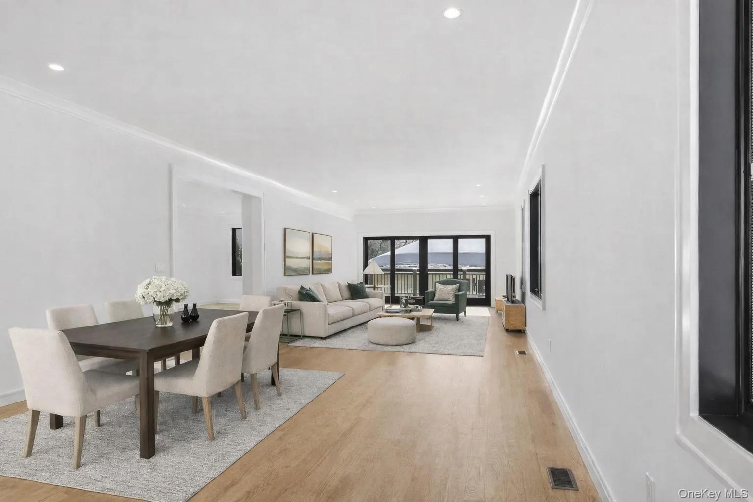 Open Concept Living Room/Dining Room Virtually Staged Open Concept Living Room/Dining Room Virtually Staged