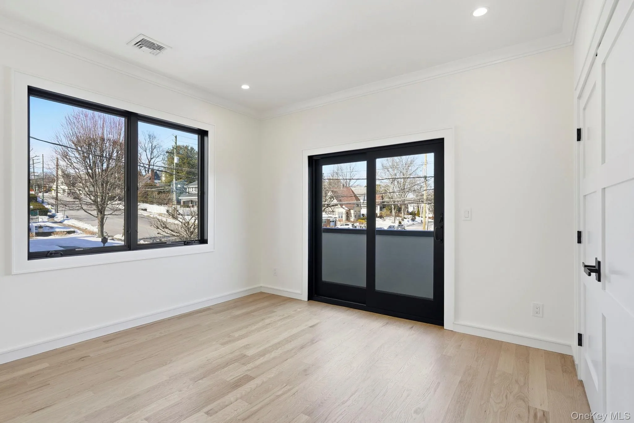 31 Gedney Way, White Plains, NY, 4 Bedrooms Bedrooms, 9 Rooms Rooms,3 BathroomsBathrooms,Residential Lease,For Rent,Gedney,0,991113 31 Gedney Way, White Plains, NY, 4 Bedrooms Bedrooms, 9 Rooms Rooms,3 BathroomsBathrooms,Residential Lease,For Rent,Gedney,0,991113