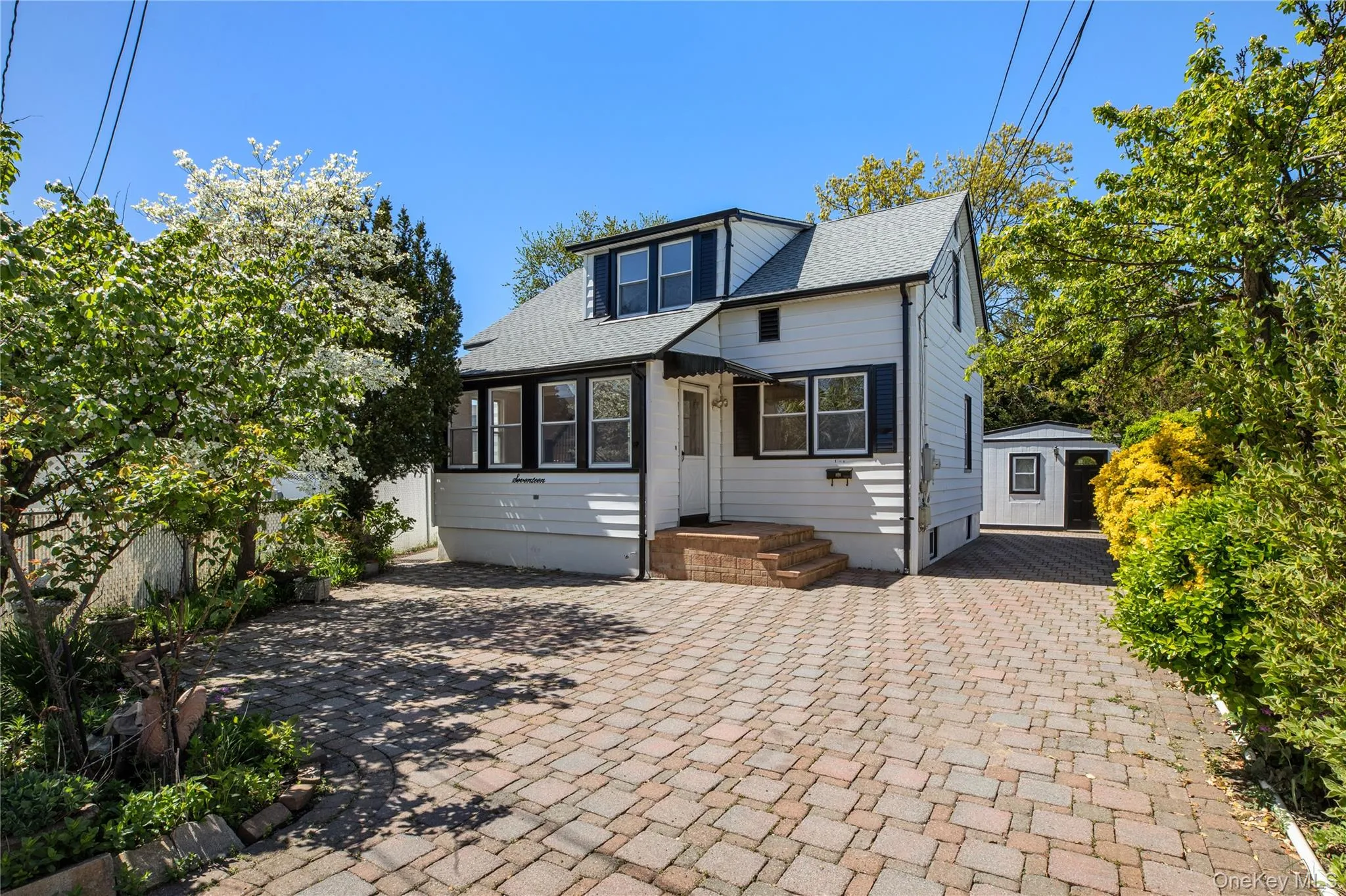 17 June Avenue, Oyster Bay, NY, 4 Bedrooms Bedrooms, 9 Rooms Rooms,2 BathroomsBathrooms,Residential,For Rent,June,0,991119 17 June Avenue, Oyster Bay, NY, 4 Bedrooms Bedrooms, 9 Rooms Rooms,2 BathroomsBathrooms,Residential,For Rent,June,0,991119