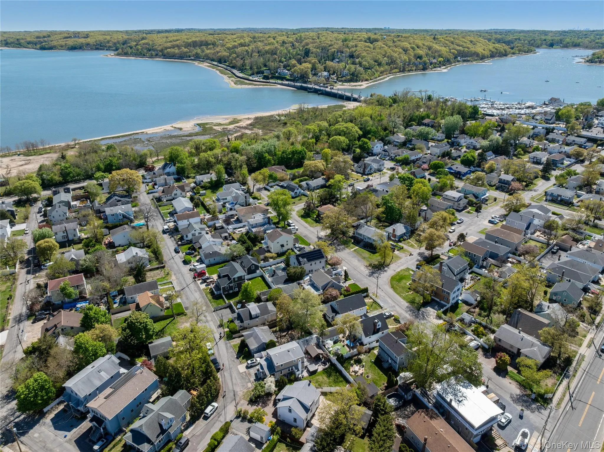 17 June Avenue, Oyster Bay, NY, 4 Bedrooms Bedrooms, 9 Rooms Rooms,2 BathroomsBathrooms,Residential,For Rent,June,0,991119 17 June Avenue, Oyster Bay, NY, 4 Bedrooms Bedrooms, 9 Rooms Rooms,2 BathroomsBathrooms,Residential,For Rent,June,0,991119