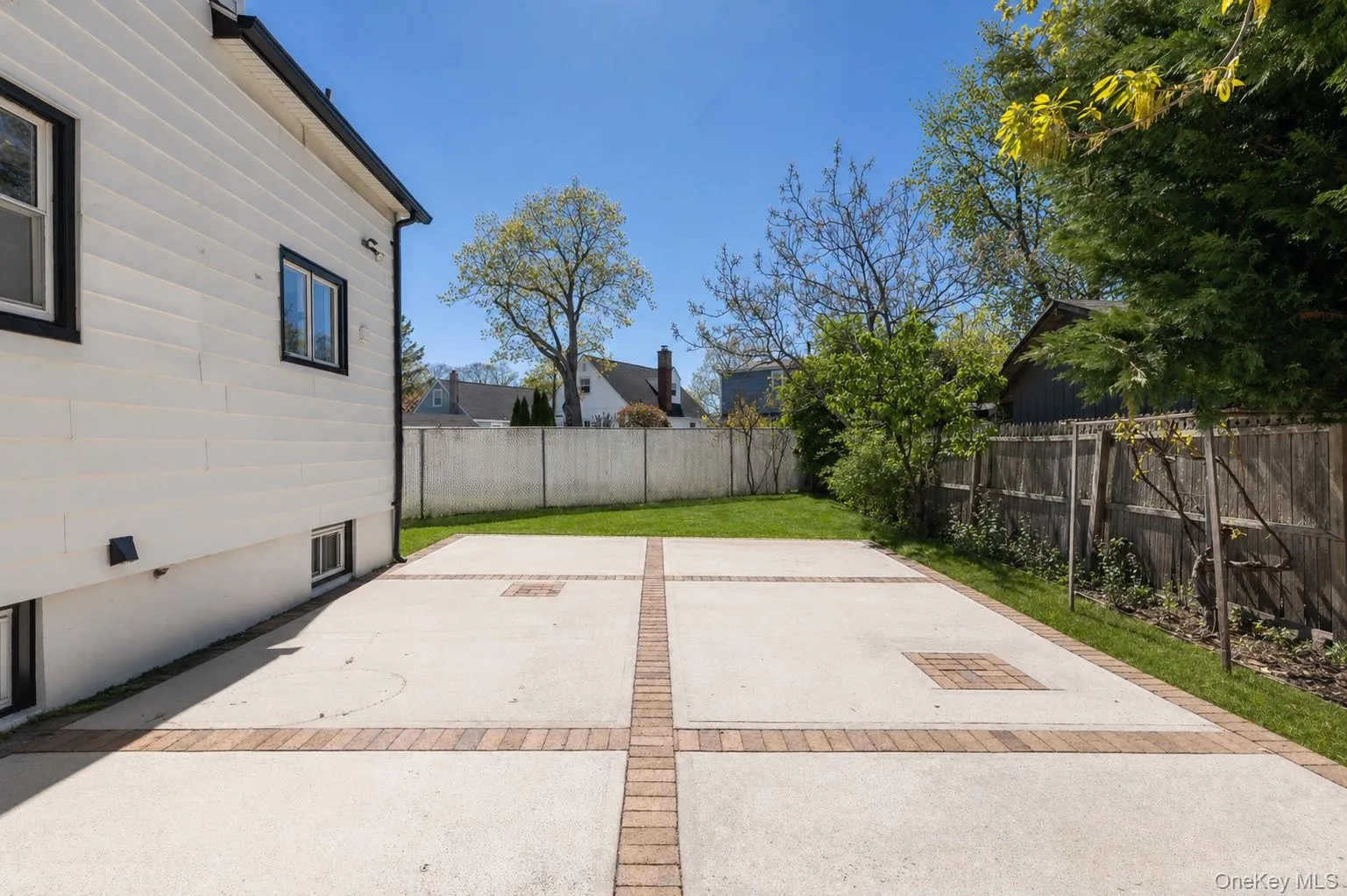17 June Avenue, Oyster Bay, NY, 4 Bedrooms Bedrooms, 9 Rooms Rooms,2 BathroomsBathrooms,Residential,For Rent,June,0,991119 17 June Avenue, Oyster Bay, NY, 4 Bedrooms Bedrooms, 9 Rooms Rooms,2 BathroomsBathrooms,Residential,For Rent,June,0,991119