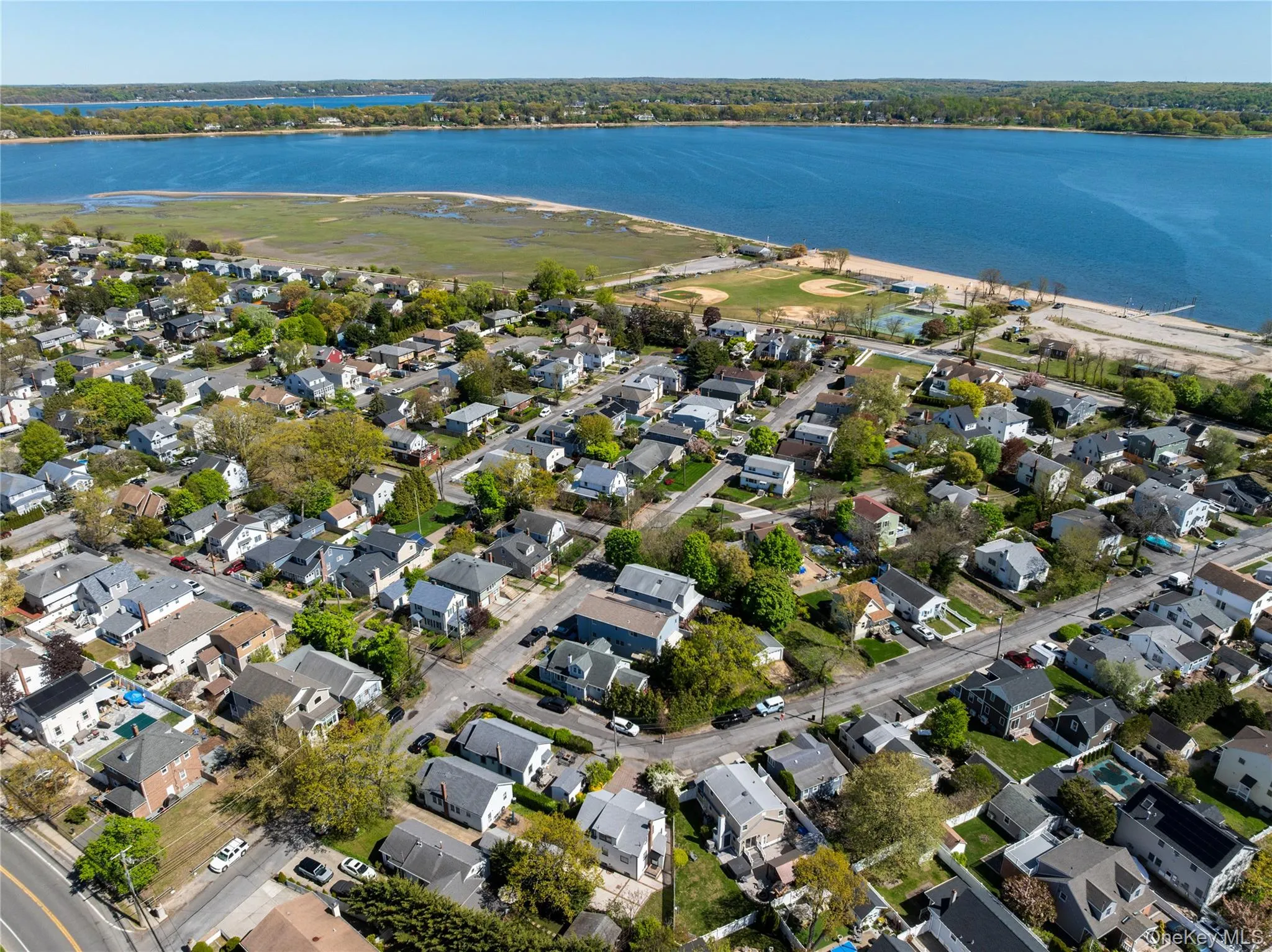 17 June Avenue, Oyster Bay, NY, 4 Bedrooms Bedrooms, 9 Rooms Rooms,2 BathroomsBathrooms,Residential,For Rent,June,0,991119 17 June Avenue, Oyster Bay, NY, 4 Bedrooms Bedrooms, 9 Rooms Rooms,2 BathroomsBathrooms,Residential,For Rent,June,0,991119