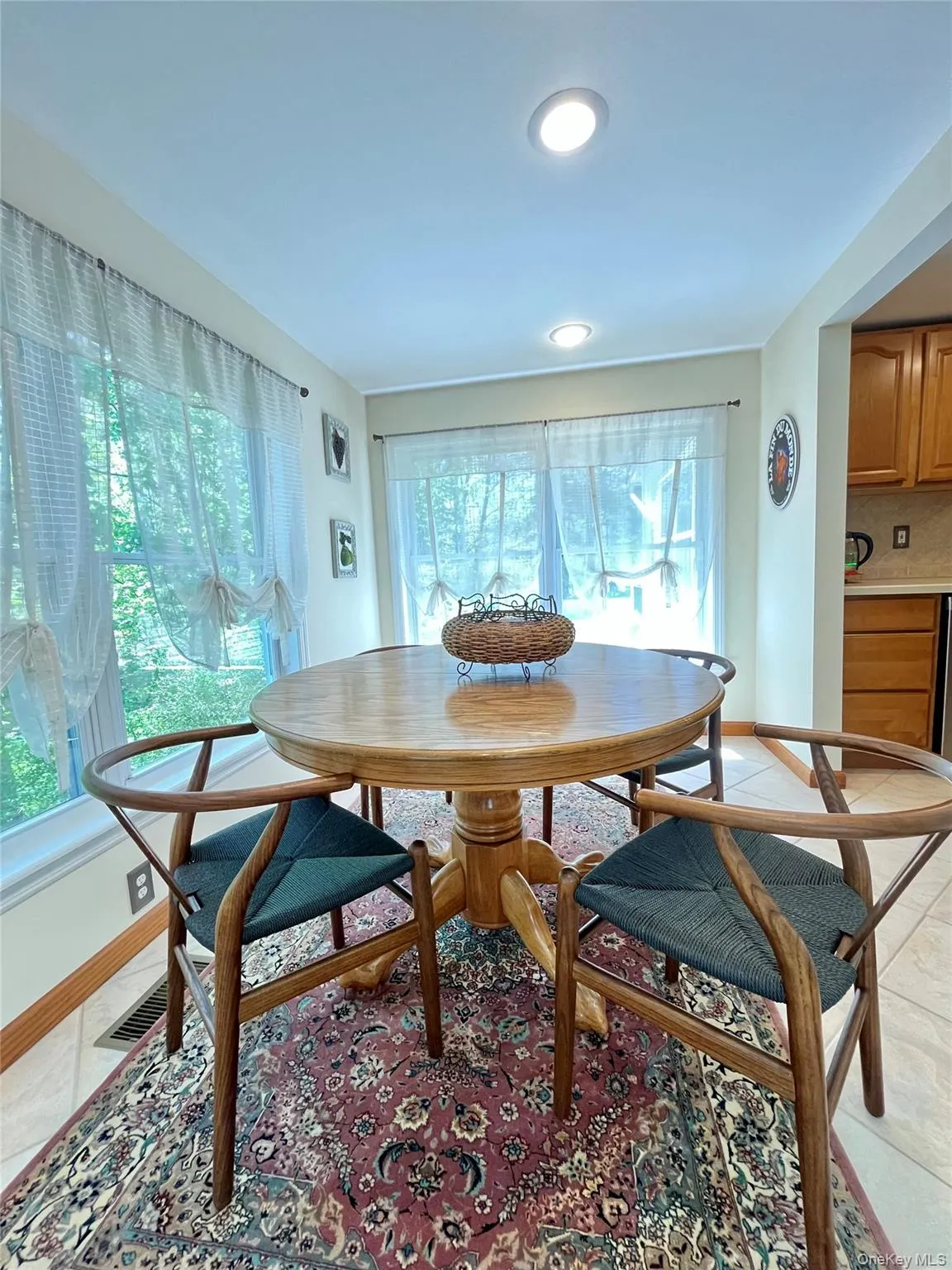 23 Edgewood Drive, Monroe, NY, 4 Bedrooms Bedrooms, 7 Rooms Rooms,2 BathroomsBathrooms,Residential,For Rent,Edgewood,0,991126 23 Edgewood Drive, Monroe, NY, 4 Bedrooms Bedrooms, 7 Rooms Rooms,2 BathroomsBathrooms,Residential,For Rent,Edgewood,0,991126