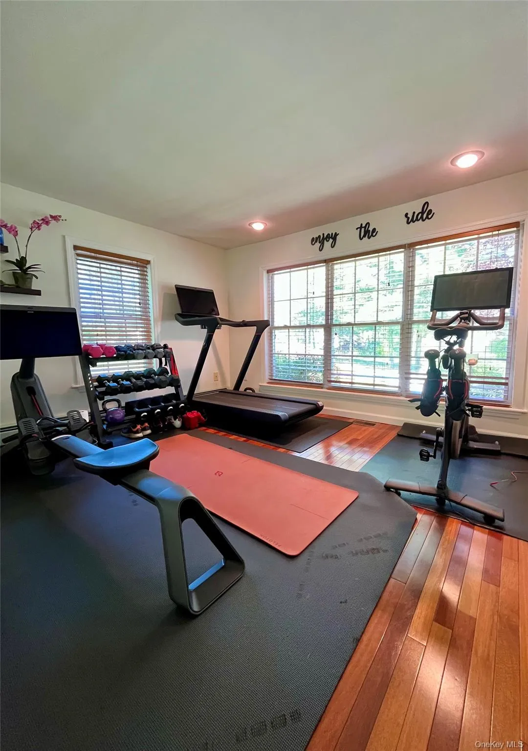 23 Edgewood Drive, Monroe, NY, 4 Bedrooms Bedrooms, 7 Rooms Rooms,2 BathroomsBathrooms,Residential,For Rent,Edgewood,0,991126 23 Edgewood Drive, Monroe, NY, 4 Bedrooms Bedrooms, 7 Rooms Rooms,2 BathroomsBathrooms,Residential,For Rent,Edgewood,0,991126