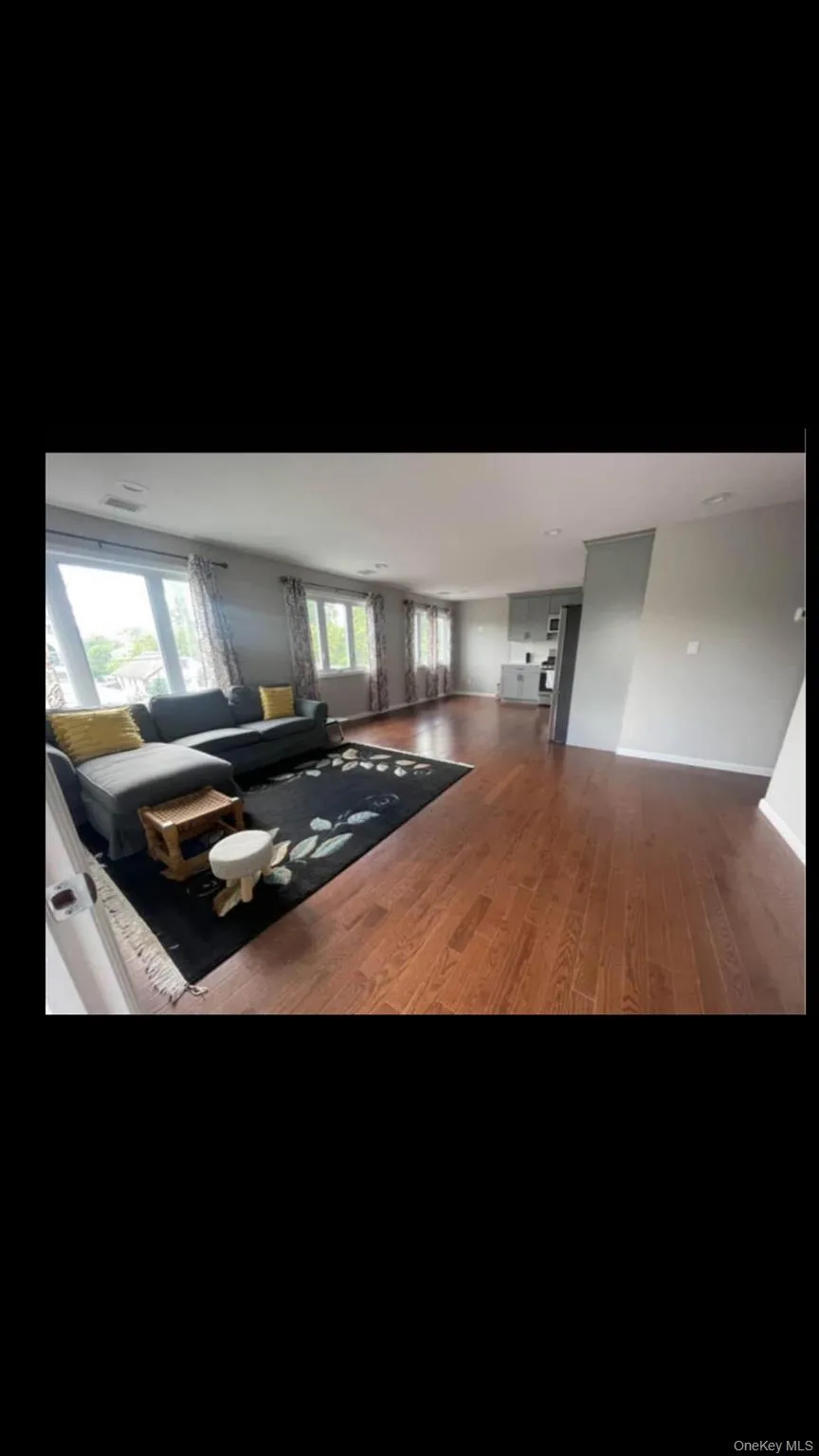 84 Commonwealth Avenue, Hempstead, NY, 3 Bedrooms Bedrooms, 4 Rooms Rooms,1 BathroomBathrooms,Residential Lease,For Rent,Commonwealth,0,991129 84 Commonwealth Avenue, Hempstead, NY, 3 Bedrooms Bedrooms, 4 Rooms Rooms,1 BathroomBathrooms,Residential Lease,For Rent,Commonwealth,0,991129