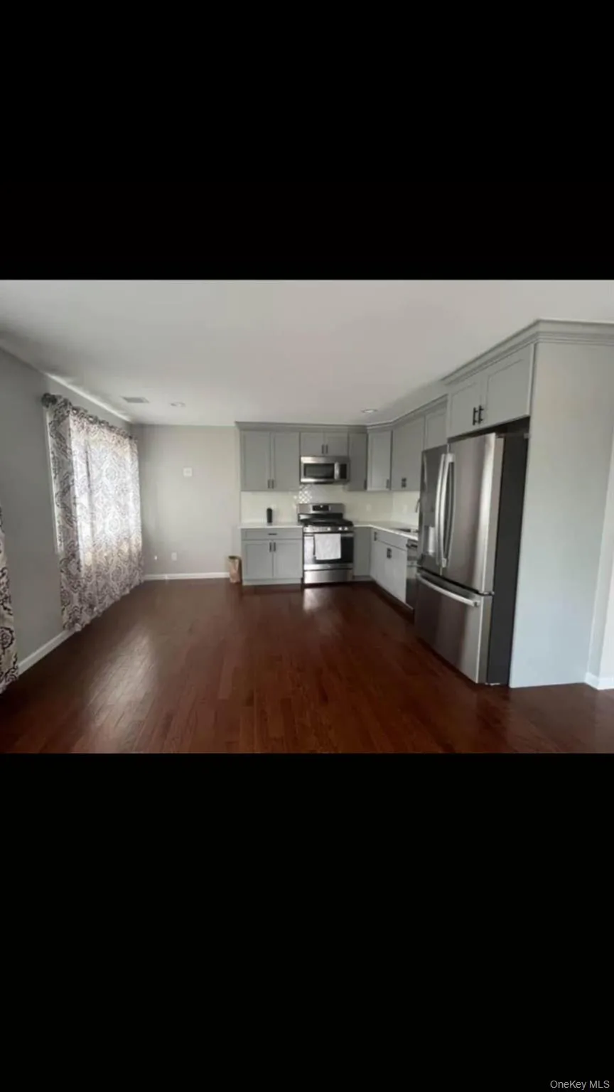 84 Commonwealth Avenue, Hempstead, NY, 3 Bedrooms Bedrooms, 4 Rooms Rooms,1 BathroomBathrooms,Residential Lease,For Rent,Commonwealth,0,991129 84 Commonwealth Avenue, Hempstead, NY, 3 Bedrooms Bedrooms, 4 Rooms Rooms,1 BathroomBathrooms,Residential Lease,For Rent,Commonwealth,0,991129