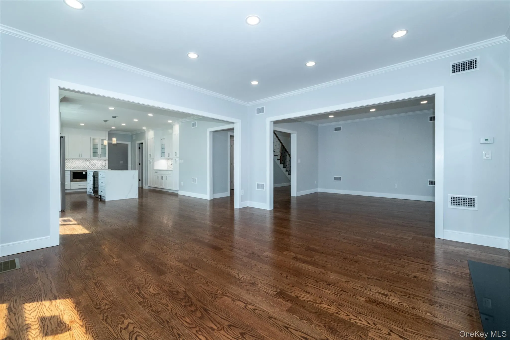 19 Beverly Road, New Rochelle, NY, 5 Bedrooms Bedrooms, 12 Rooms Rooms,5 BathroomsBathrooms,Residential,For Rent,Beverly,0,991161 19 Beverly Road, New Rochelle, NY, 5 Bedrooms Bedrooms, 12 Rooms Rooms,5 BathroomsBathrooms,Residential,For Rent,Beverly,0,991161