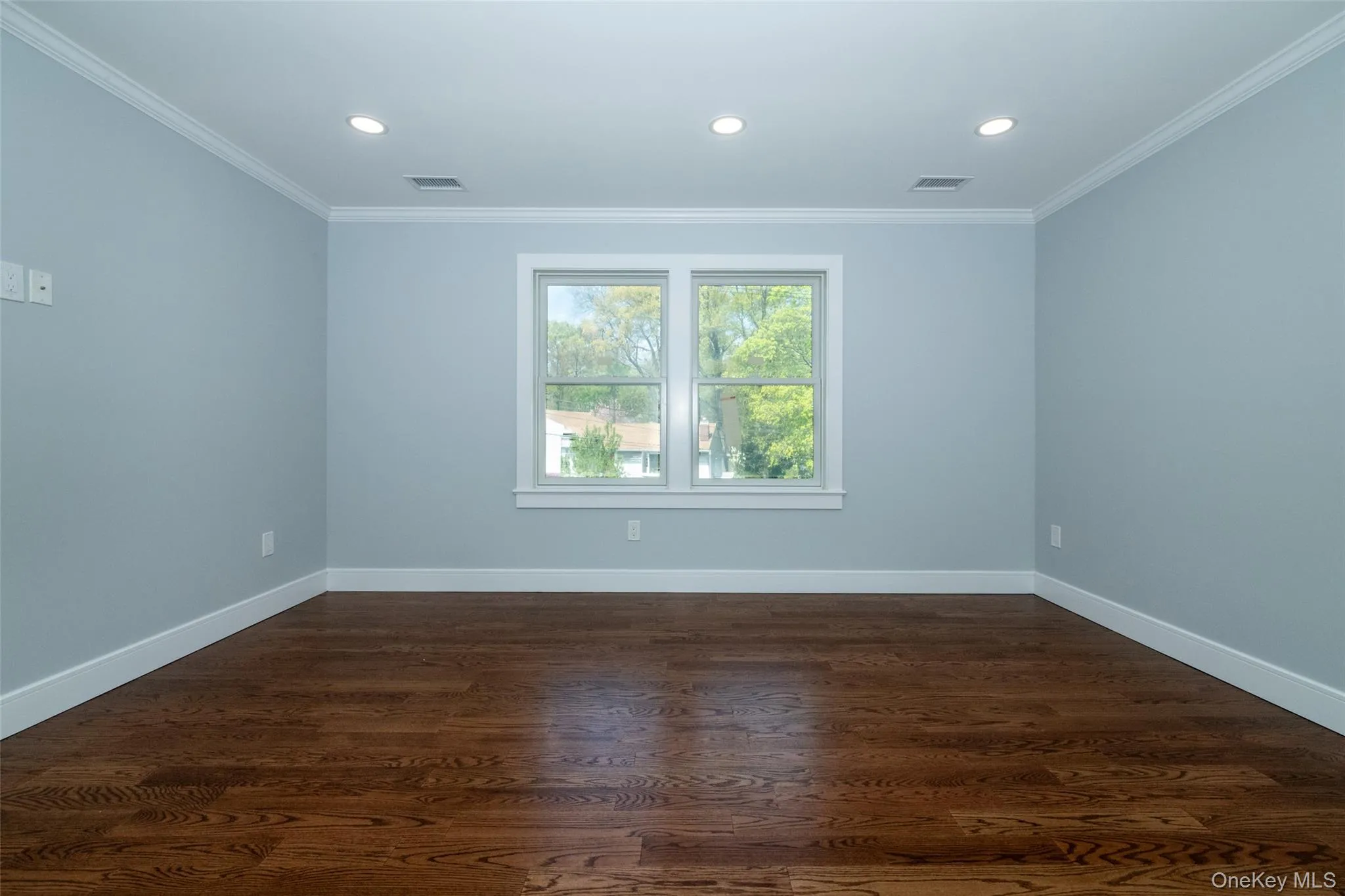 19 Beverly Road, New Rochelle, NY, 5 Bedrooms Bedrooms, 12 Rooms Rooms,5 BathroomsBathrooms,Residential,For Rent,Beverly,0,991161 19 Beverly Road, New Rochelle, NY, 5 Bedrooms Bedrooms, 12 Rooms Rooms,5 BathroomsBathrooms,Residential,For Rent,Beverly,0,991161