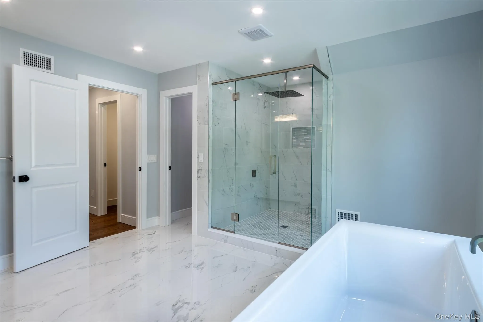 19 Beverly Road, New Rochelle, NY, 5 Bedrooms Bedrooms, 12 Rooms Rooms,5 BathroomsBathrooms,Residential,For Rent,Beverly,0,991161 19 Beverly Road, New Rochelle, NY, 5 Bedrooms Bedrooms, 12 Rooms Rooms,5 BathroomsBathrooms,Residential,For Rent,Beverly,0,991161