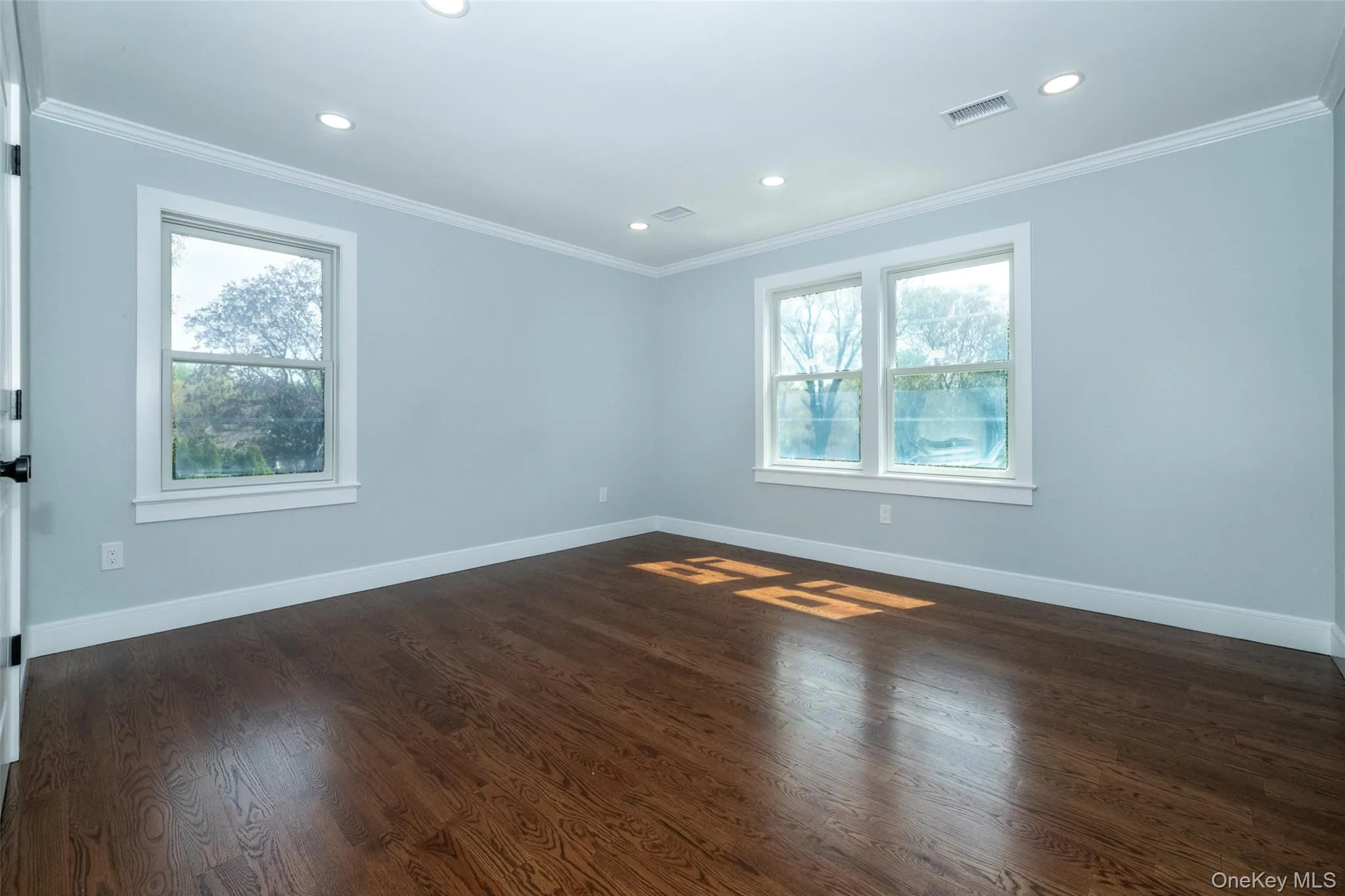 19 Beverly Road, New Rochelle, NY, 5 Bedrooms Bedrooms, 12 Rooms Rooms,5 BathroomsBathrooms,Residential,For Rent,Beverly,0,991161 19 Beverly Road, New Rochelle, NY, 5 Bedrooms Bedrooms, 12 Rooms Rooms,5 BathroomsBathrooms,Residential,For Rent,Beverly,0,991161