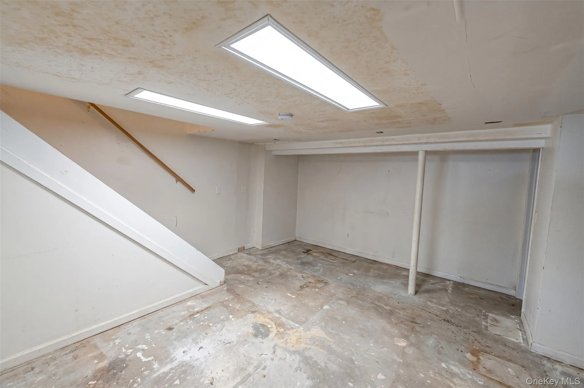 3250 Sunrise Highway, Islip, NY, 3 Bedrooms Bedrooms, 6 Rooms Rooms,2 BathroomsBathrooms,Residential,For Rent,Sunrise,0,991167 3250 Sunrise Highway, Islip, NY, 3 Bedrooms Bedrooms, 6 Rooms Rooms,2 BathroomsBathrooms,Residential,For Rent,Sunrise,0,991167