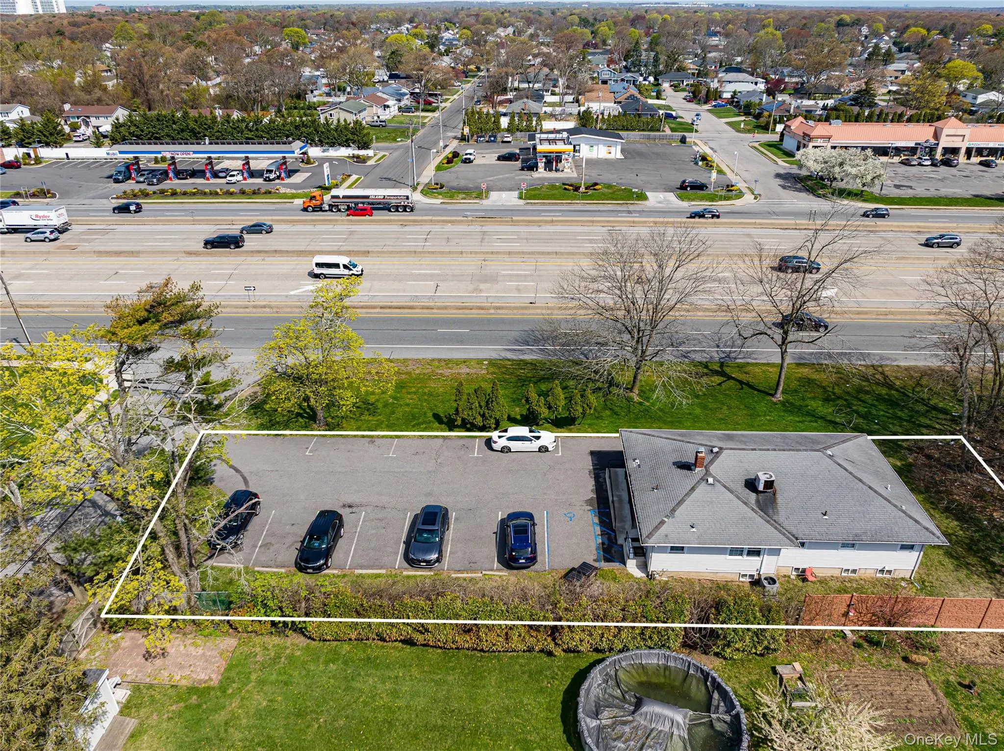 3250 Sunrise Highway, Islip, NY, 3 Bedrooms Bedrooms, 6 Rooms Rooms,2 BathroomsBathrooms,Residential,For Rent,Sunrise,0,991167 3250 Sunrise Highway, Islip, NY, 3 Bedrooms Bedrooms, 6 Rooms Rooms,2 BathroomsBathrooms,Residential,For Rent,Sunrise,0,991167