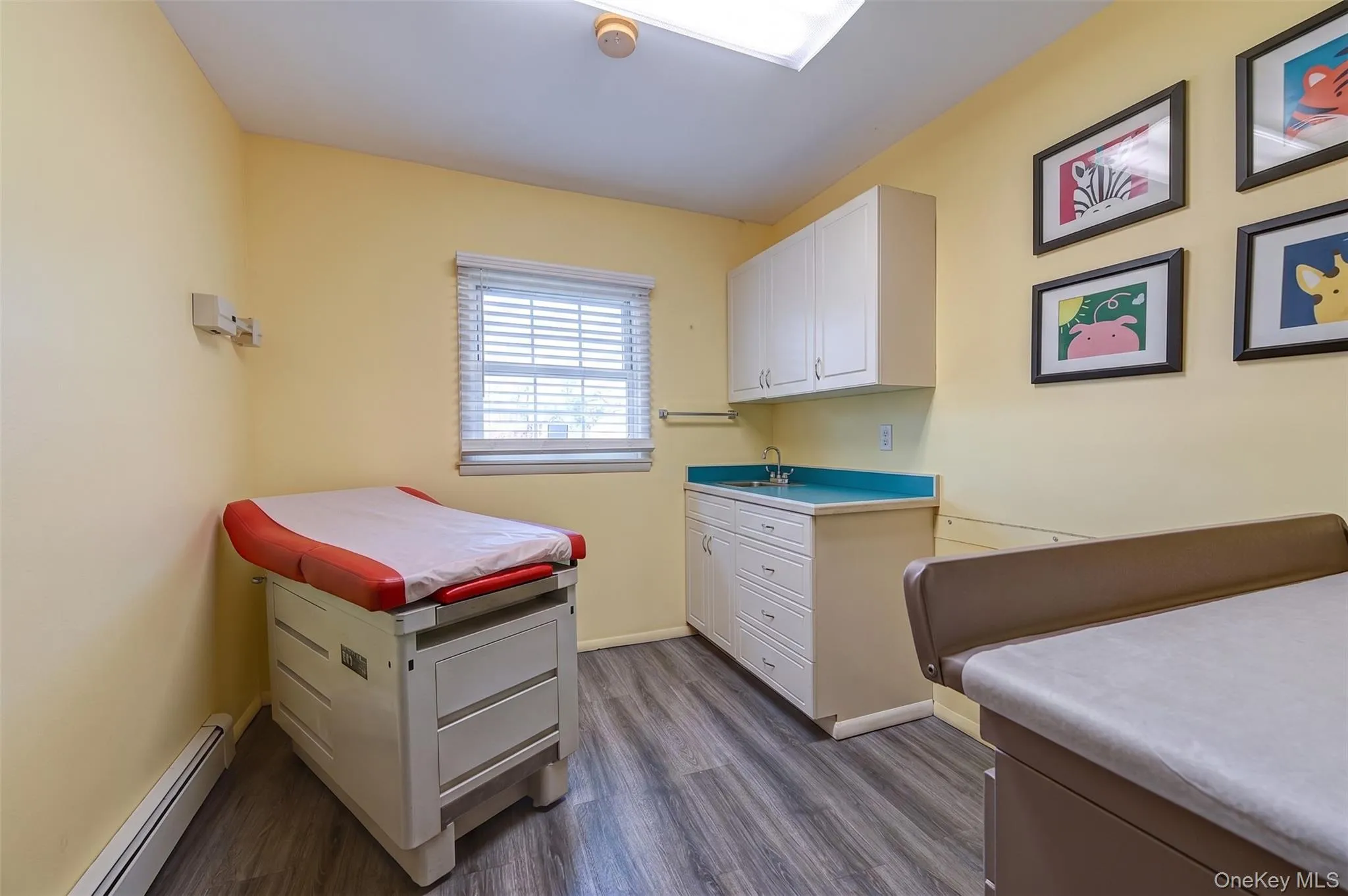 3250 Sunrise Highway, Islip, NY, 3 Bedrooms Bedrooms, 6 Rooms Rooms,2 BathroomsBathrooms,Residential,For Rent,Sunrise,0,991167 3250 Sunrise Highway, Islip, NY, 3 Bedrooms Bedrooms, 6 Rooms Rooms,2 BathroomsBathrooms,Residential,For Rent,Sunrise,0,991167