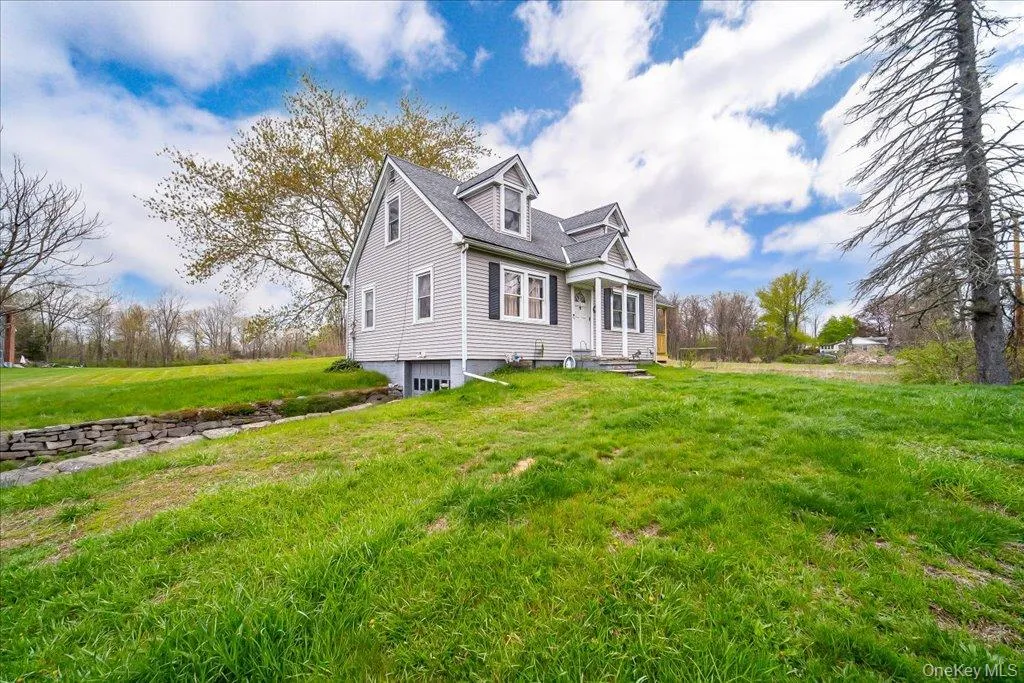 144 Cream Street, Poughkeepsie (town), NY, 3 Bedrooms Bedrooms, 7 Rooms Rooms,1 BathroomBathrooms,Residential,For Rent,Cream,0,991169 144 Cream Street, Poughkeepsie (town), NY, 3 Bedrooms Bedrooms, 7 Rooms Rooms,1 BathroomBathrooms,Residential,For Rent,Cream,0,991169