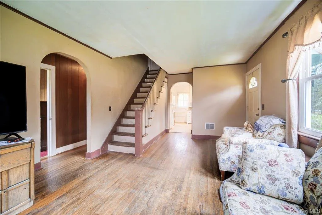 144 Cream Street, Poughkeepsie (town), NY, 3 Bedrooms Bedrooms, 7 Rooms Rooms,1 BathroomBathrooms,Residential,For Rent,Cream,0,991169 144 Cream Street, Poughkeepsie (town), NY, 3 Bedrooms Bedrooms, 7 Rooms Rooms,1 BathroomBathrooms,Residential,For Rent,Cream,0,991169