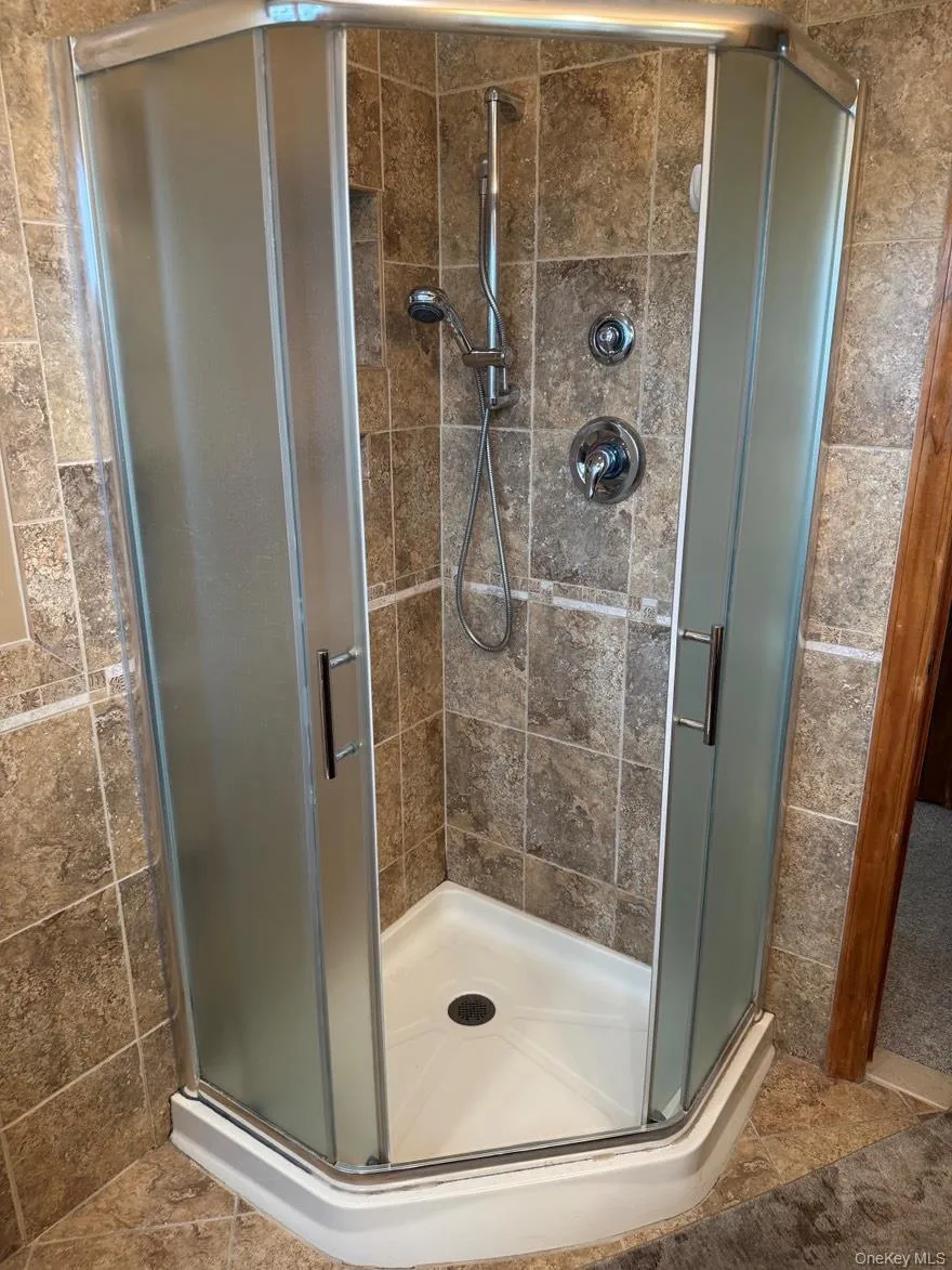 175 Wickfield Lane, Babylon, NY, 1 Bedroom Bedrooms, 4 Rooms Rooms,1 BathroomBathrooms,Residential Lease,For Rent,Wickfield,0,991176 175 Wickfield Lane, Babylon, NY, 1 Bedroom Bedrooms, 4 Rooms Rooms,1 BathroomBathrooms,Residential Lease,For Rent,Wickfield,0,991176