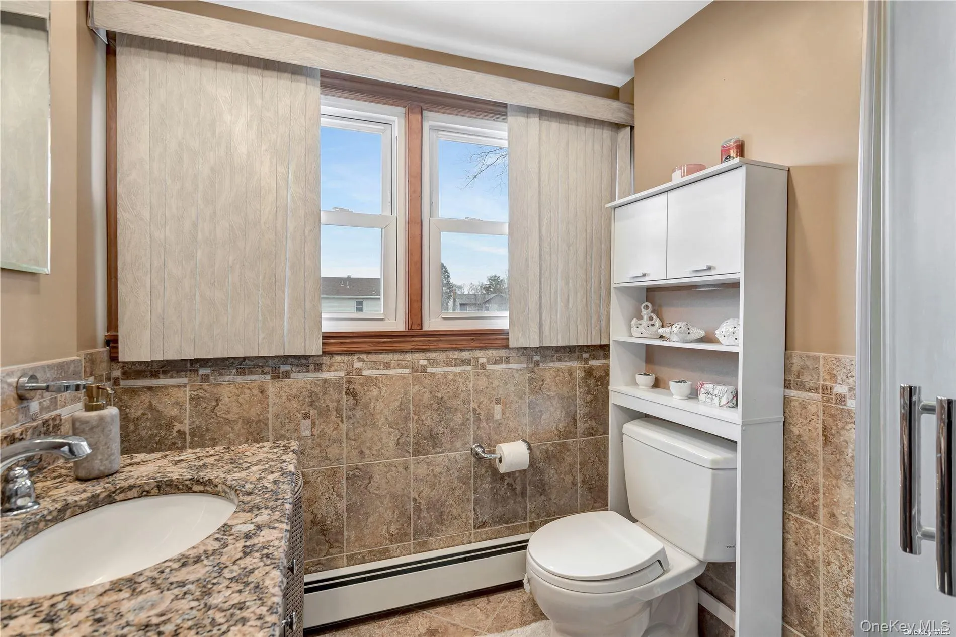 175 Wickfield Lane, Babylon, NY, 1 Bedroom Bedrooms, 4 Rooms Rooms,1 BathroomBathrooms,Residential Lease,For Rent,Wickfield,0,991176 175 Wickfield Lane, Babylon, NY, 1 Bedroom Bedrooms, 4 Rooms Rooms,1 BathroomBathrooms,Residential Lease,For Rent,Wickfield,0,991176
