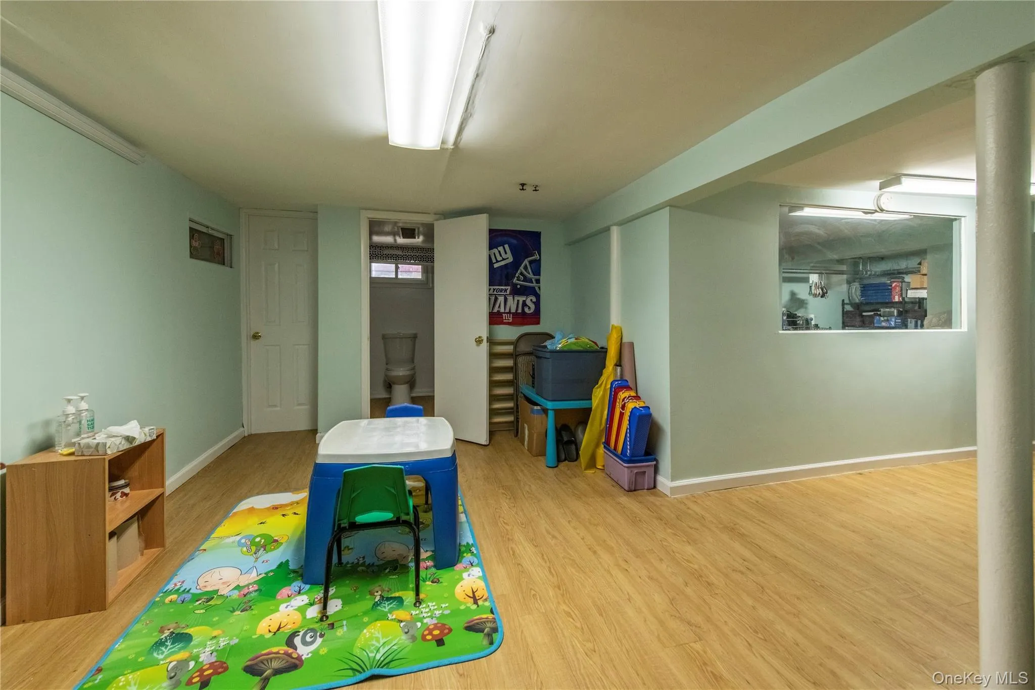 157-15 Oak Avenue, New York, NY, 4 Bedrooms Bedrooms, 9 Rooms Rooms,2 BathroomsBathrooms,Residential,For Rent,Oak,0,991180 157-15 Oak Avenue, New York, NY, 4 Bedrooms Bedrooms, 9 Rooms Rooms,2 BathroomsBathrooms,Residential,For Rent,Oak,0,991180