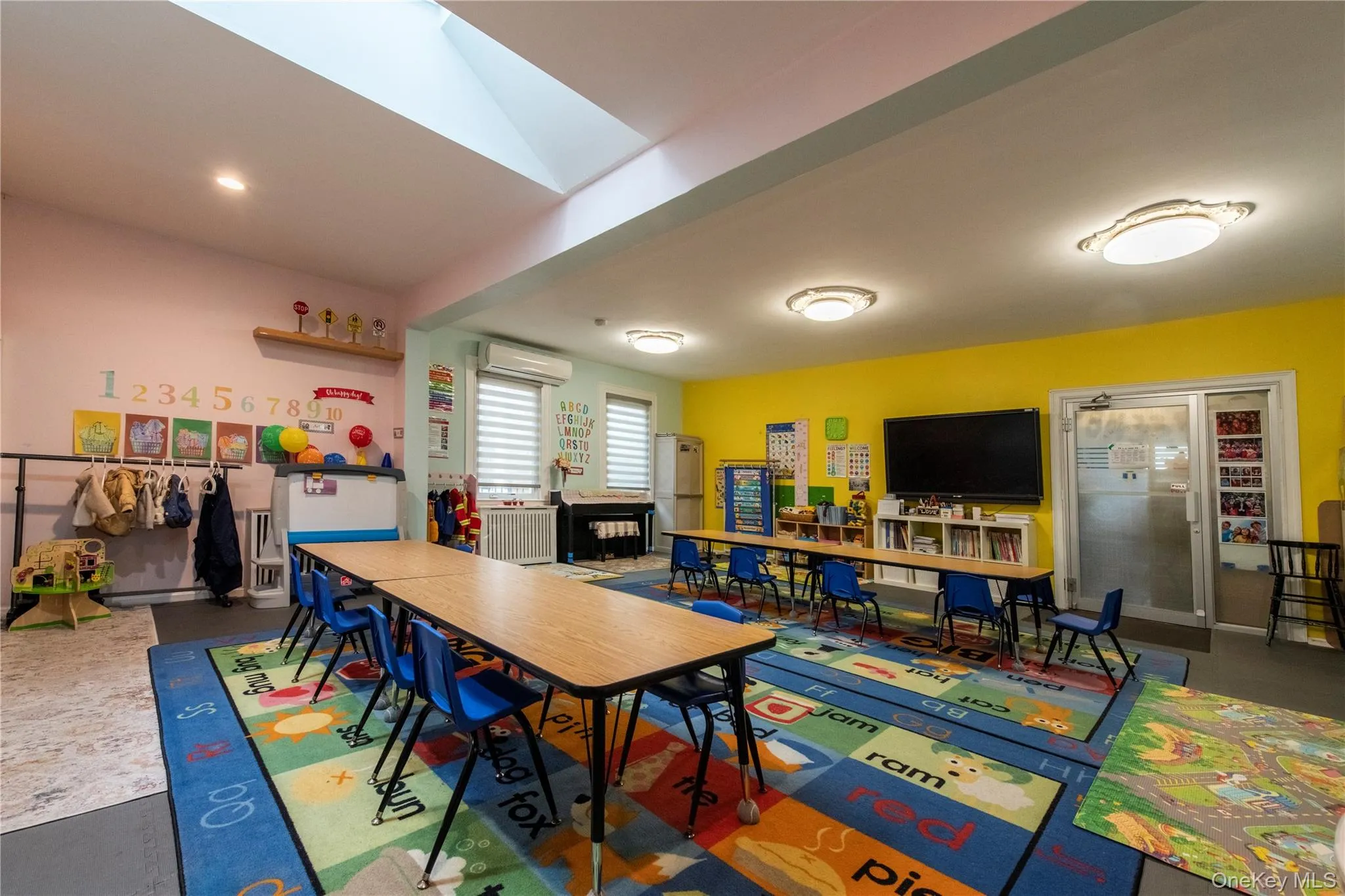 157-15 Oak Avenue, New York, NY, 4 Bedrooms Bedrooms, 9 Rooms Rooms,2 BathroomsBathrooms,Residential,For Rent,Oak,0,991180 157-15 Oak Avenue, New York, NY, 4 Bedrooms Bedrooms, 9 Rooms Rooms,2 BathroomsBathrooms,Residential,For Rent,Oak,0,991180