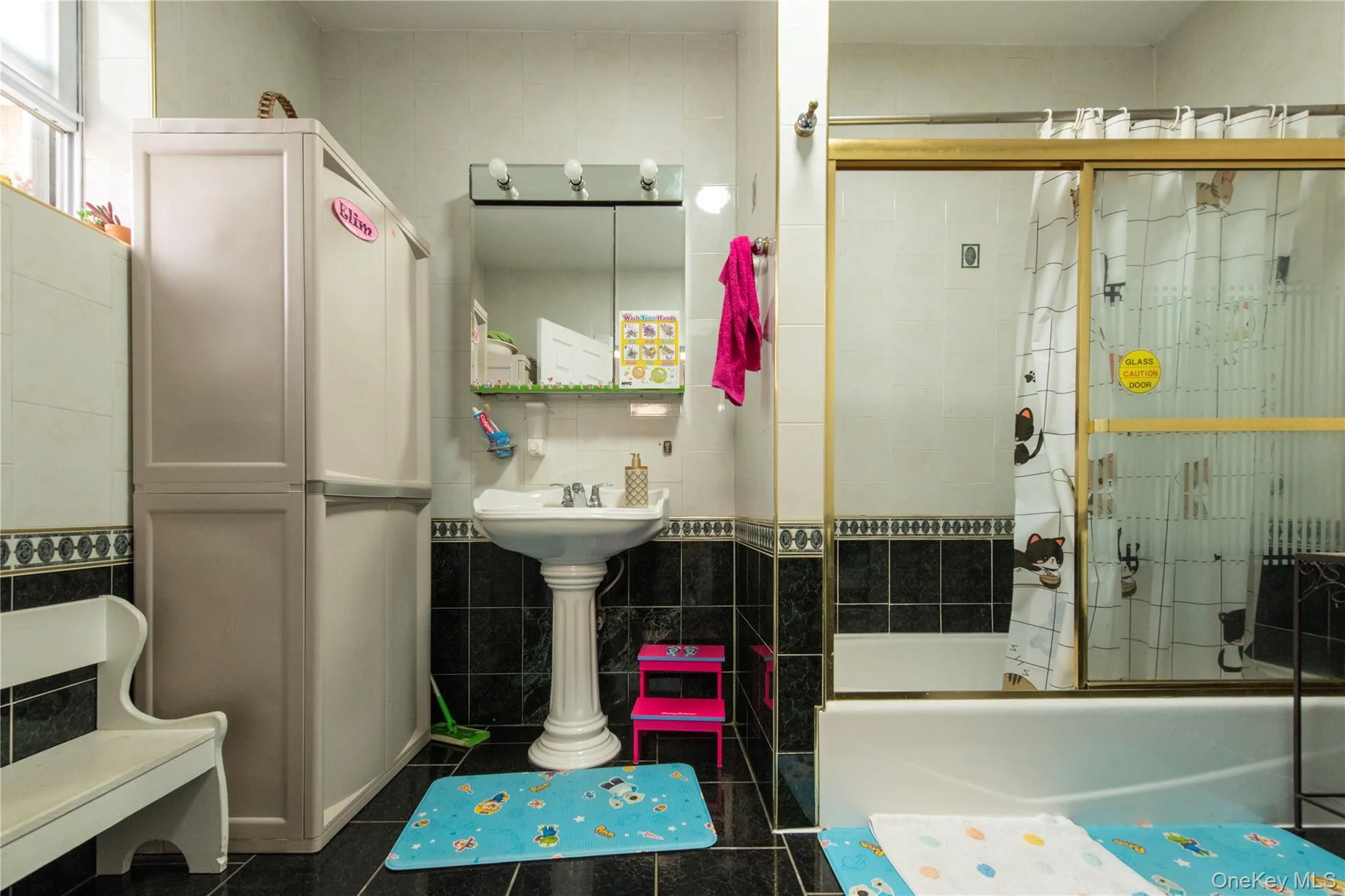 157-15 Oak Avenue, New York, NY, 4 Bedrooms Bedrooms, 9 Rooms Rooms,2 BathroomsBathrooms,Residential,For Rent,Oak,0,991180 157-15 Oak Avenue, New York, NY, 4 Bedrooms Bedrooms, 9 Rooms Rooms,2 BathroomsBathrooms,Residential,For Rent,Oak,0,991180