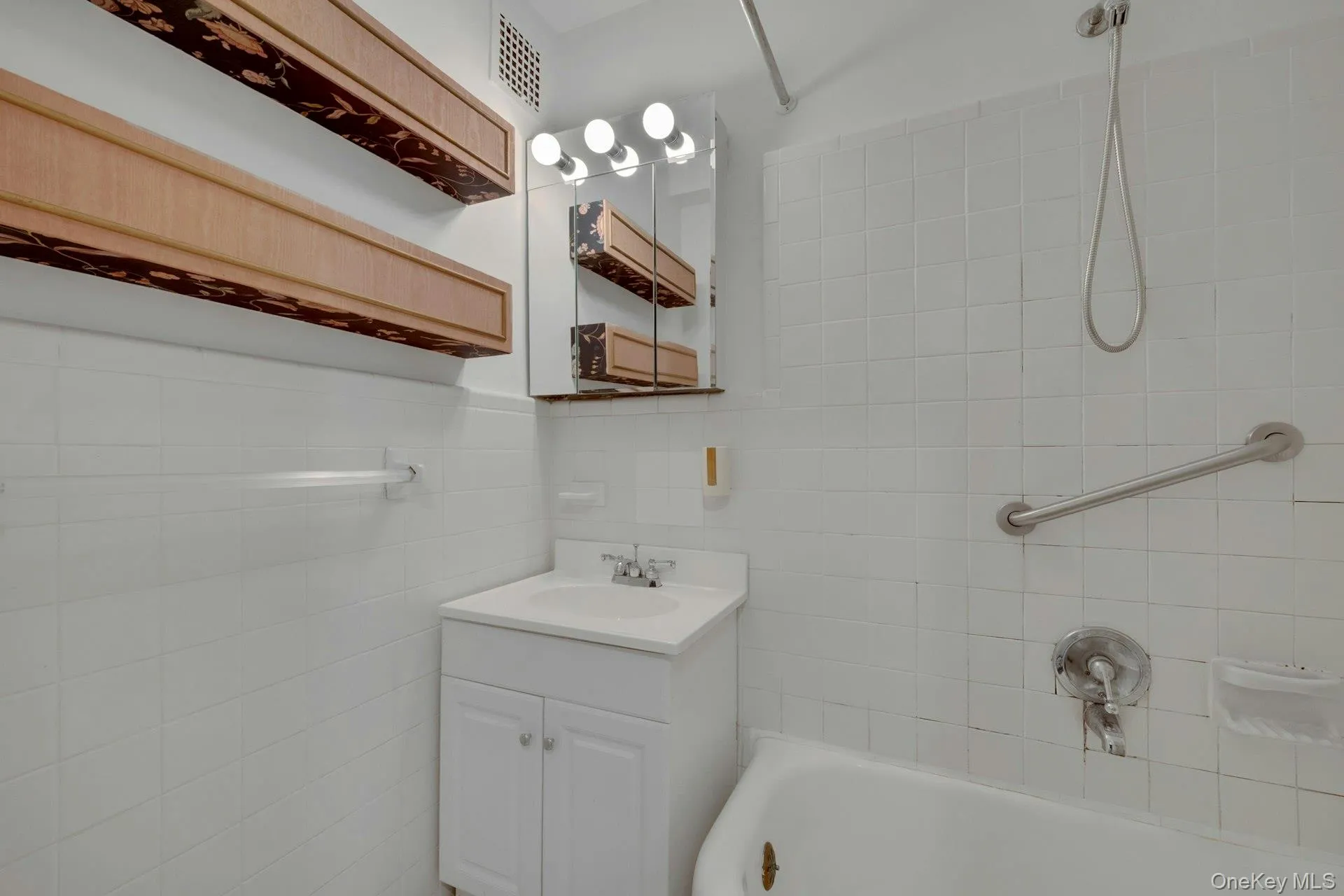 Hall Bathroom Hall Bathroom