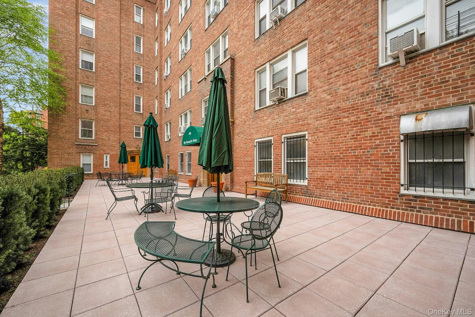 280 Bronxville Road, Yonkers, NY, 3 Bedrooms Bedrooms, 6 Rooms Rooms,2 BathroomsBathrooms,Residential Sale,For Rent,Bronxville,0,991195 280 Bronxville Road, Yonkers, NY, 3 Bedrooms Bedrooms, 6 Rooms Rooms,2 BathroomsBathrooms,Residential Sale,For Rent,Bronxville,0,991195