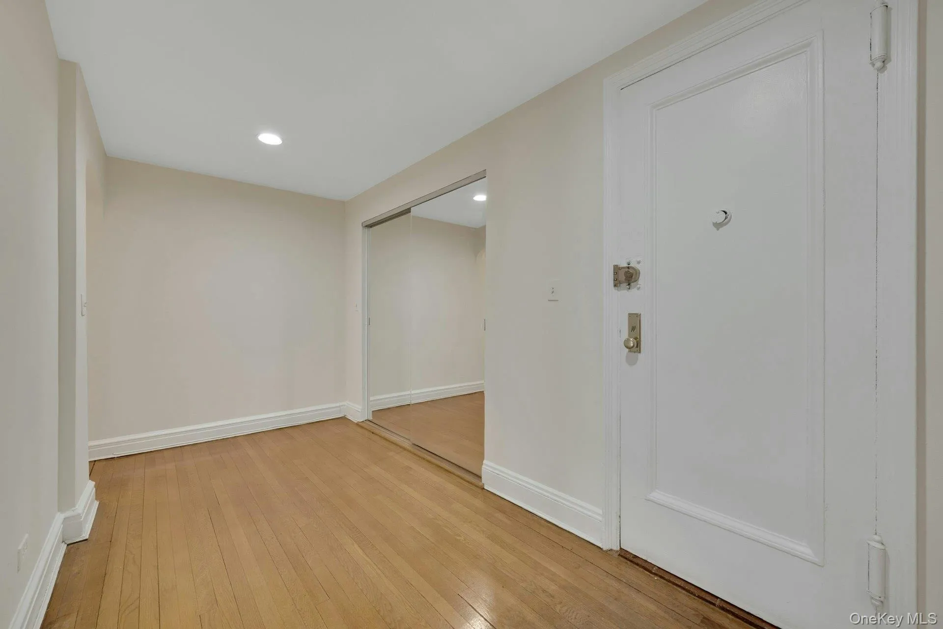 280 Bronxville Road, Yonkers, NY, 3 Bedrooms Bedrooms, 6 Rooms Rooms,2 BathroomsBathrooms,Residential Sale,For Rent,Bronxville,0,991195 280 Bronxville Road, Yonkers, NY, 3 Bedrooms Bedrooms, 6 Rooms Rooms,2 BathroomsBathrooms,Residential Sale,For Rent,Bronxville,0,991195