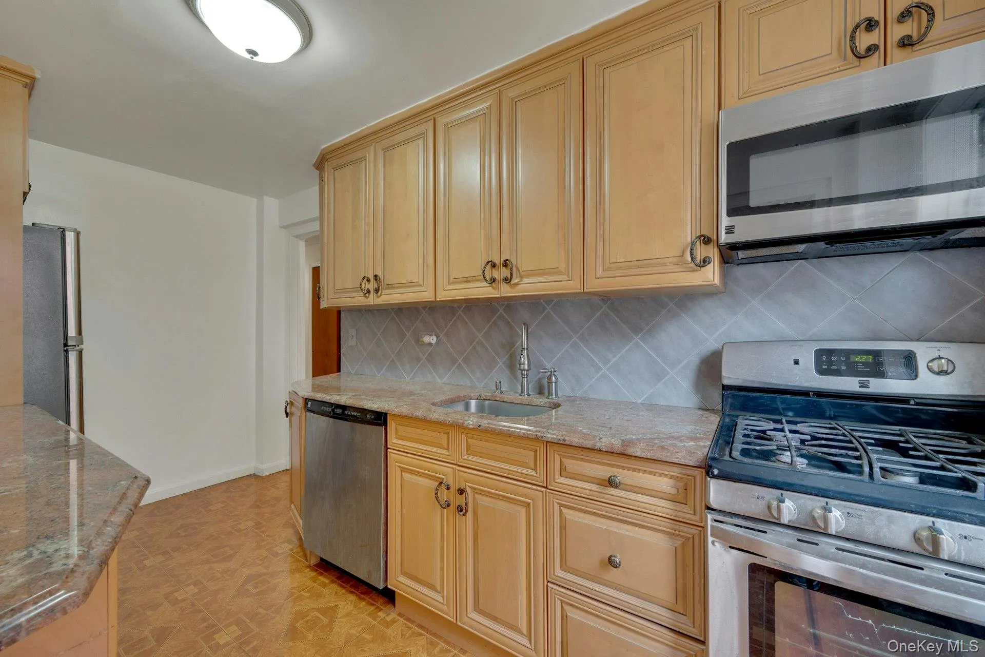 280 Bronxville Road, Yonkers, NY, 3 Bedrooms Bedrooms, 6 Rooms Rooms,2 BathroomsBathrooms,Residential Sale,For Rent,Bronxville,0,991195 280 Bronxville Road, Yonkers, NY, 3 Bedrooms Bedrooms, 6 Rooms Rooms,2 BathroomsBathrooms,Residential Sale,For Rent,Bronxville,0,991195