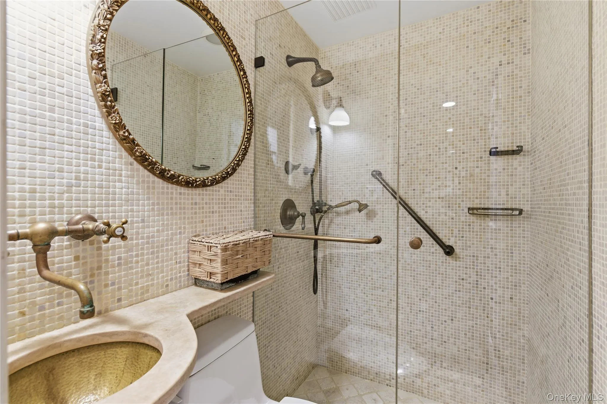 80 Broadway, North Hempstead, NY, 3 Bedrooms Bedrooms, 6 Rooms Rooms,2 BathroomsBathrooms,Residential Sale,For Rent,Broadway,0,991201 80 Broadway, North Hempstead, NY, 3 Bedrooms Bedrooms, 6 Rooms Rooms,2 BathroomsBathrooms,Residential Sale,For Rent,Broadway,0,991201