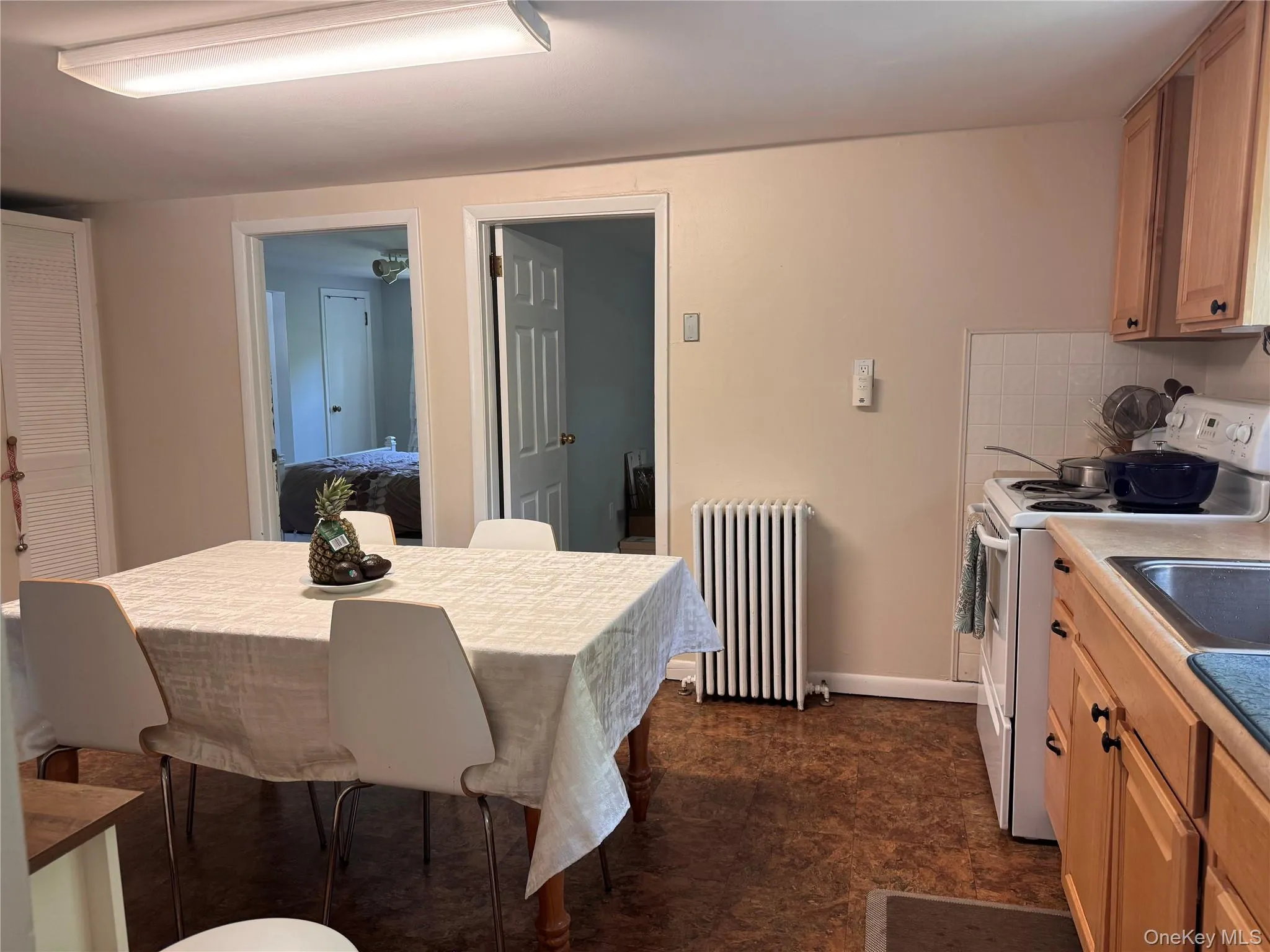 57 Hall Avenue, Clarkstown, NY, 1 Bedroom Bedrooms, 4 Rooms Rooms,1 BathroomBathrooms,Residential Lease,For Rent,Hall,0,991206 57 Hall Avenue, Clarkstown, NY, 1 Bedroom Bedrooms, 4 Rooms Rooms,1 BathroomBathrooms,Residential Lease,For Rent,Hall,0,991206