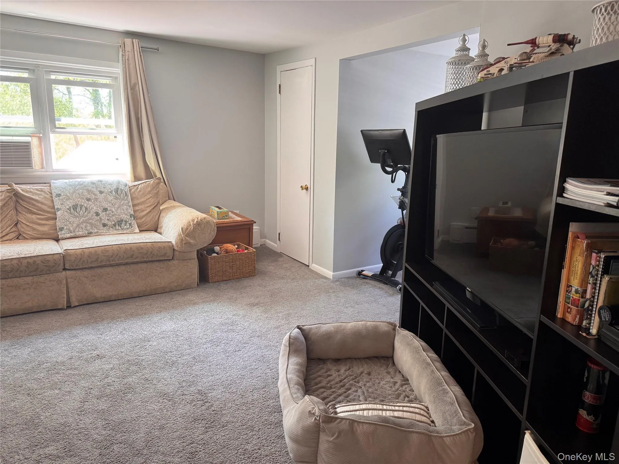 57 Hall Avenue, Clarkstown, NY, 1 Bedroom Bedrooms, 4 Rooms Rooms,1 BathroomBathrooms,Residential Lease,For Rent,Hall,0,991206 57 Hall Avenue, Clarkstown, NY, 1 Bedroom Bedrooms, 4 Rooms Rooms,1 BathroomBathrooms,Residential Lease,For Rent,Hall,0,991206