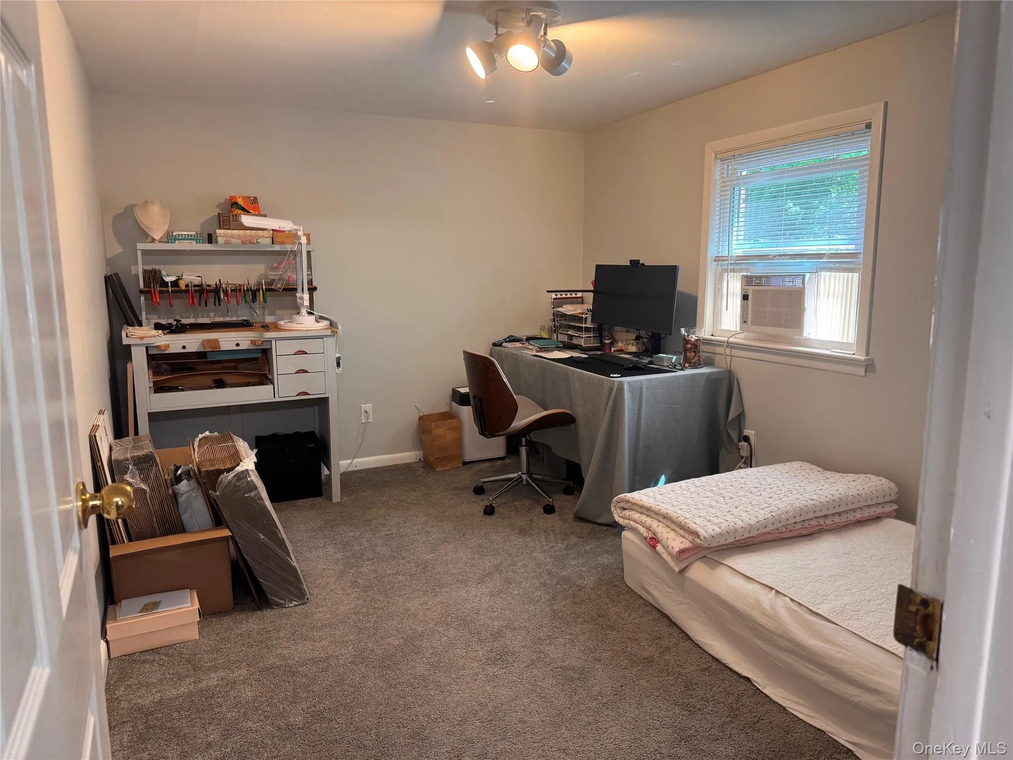 57 Hall Avenue, Clarkstown, NY, 1 Bedroom Bedrooms, 4 Rooms Rooms,1 BathroomBathrooms,Residential Lease,For Rent,Hall,0,991206 57 Hall Avenue, Clarkstown, NY, 1 Bedroom Bedrooms, 4 Rooms Rooms,1 BathroomBathrooms,Residential Lease,For Rent,Hall,0,991206