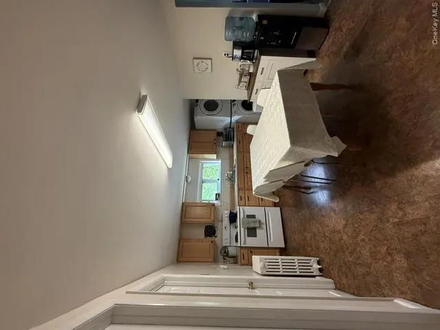 57 Hall Avenue, Clarkstown, NY, 1 Bedroom Bedrooms, 4 Rooms Rooms,1 BathroomBathrooms,Residential Lease,For Rent,Hall,0,991206 57 Hall Avenue, Clarkstown, NY, 1 Bedroom Bedrooms, 4 Rooms Rooms,1 BathroomBathrooms,Residential Lease,For Rent,Hall,0,991206