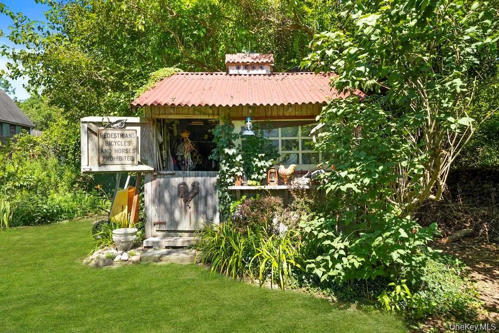 Shed/Studio featured in the New York Times. Shed/Studio featured in the New York Times.