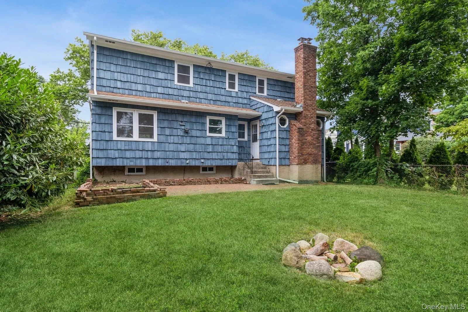 22 Central Street, Huntington, NY, 4 Bedrooms Bedrooms, 8 Rooms Rooms,2 BathroomsBathrooms,Residential Lease,For Rent,Central,0,991219 22 Central Street, Huntington, NY, 4 Bedrooms Bedrooms, 8 Rooms Rooms,2 BathroomsBathrooms,Residential Lease,For Rent,Central,0,991219