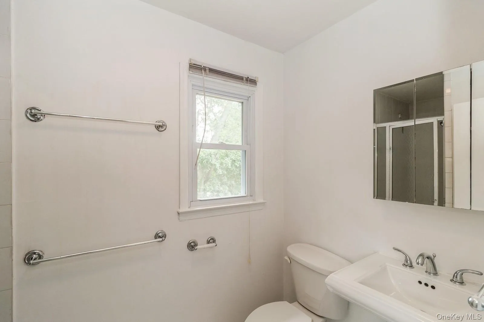 22 Central Street, Huntington, NY, 4 Bedrooms Bedrooms, 8 Rooms Rooms,2 BathroomsBathrooms,Residential Lease,For Rent,Central,0,991219 22 Central Street, Huntington, NY, 4 Bedrooms Bedrooms, 8 Rooms Rooms,2 BathroomsBathrooms,Residential Lease,For Rent,Central,0,991219
