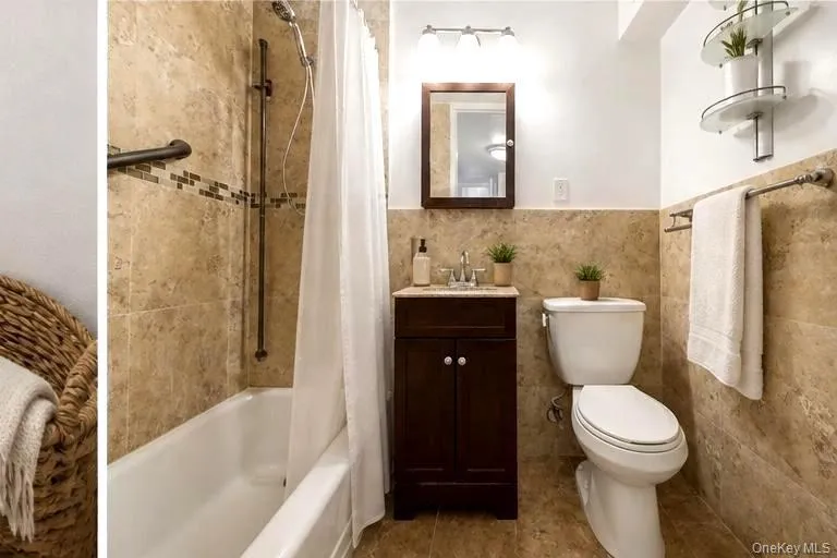 185 Hall Street, New York, NY, 3 Rooms Rooms,1 BathroomBathrooms,Residential Sale,For Rent,Hall,0,991222 185 Hall Street, New York, NY, 3 Rooms Rooms,1 BathroomBathrooms,Residential Sale,For Rent,Hall,0,991222