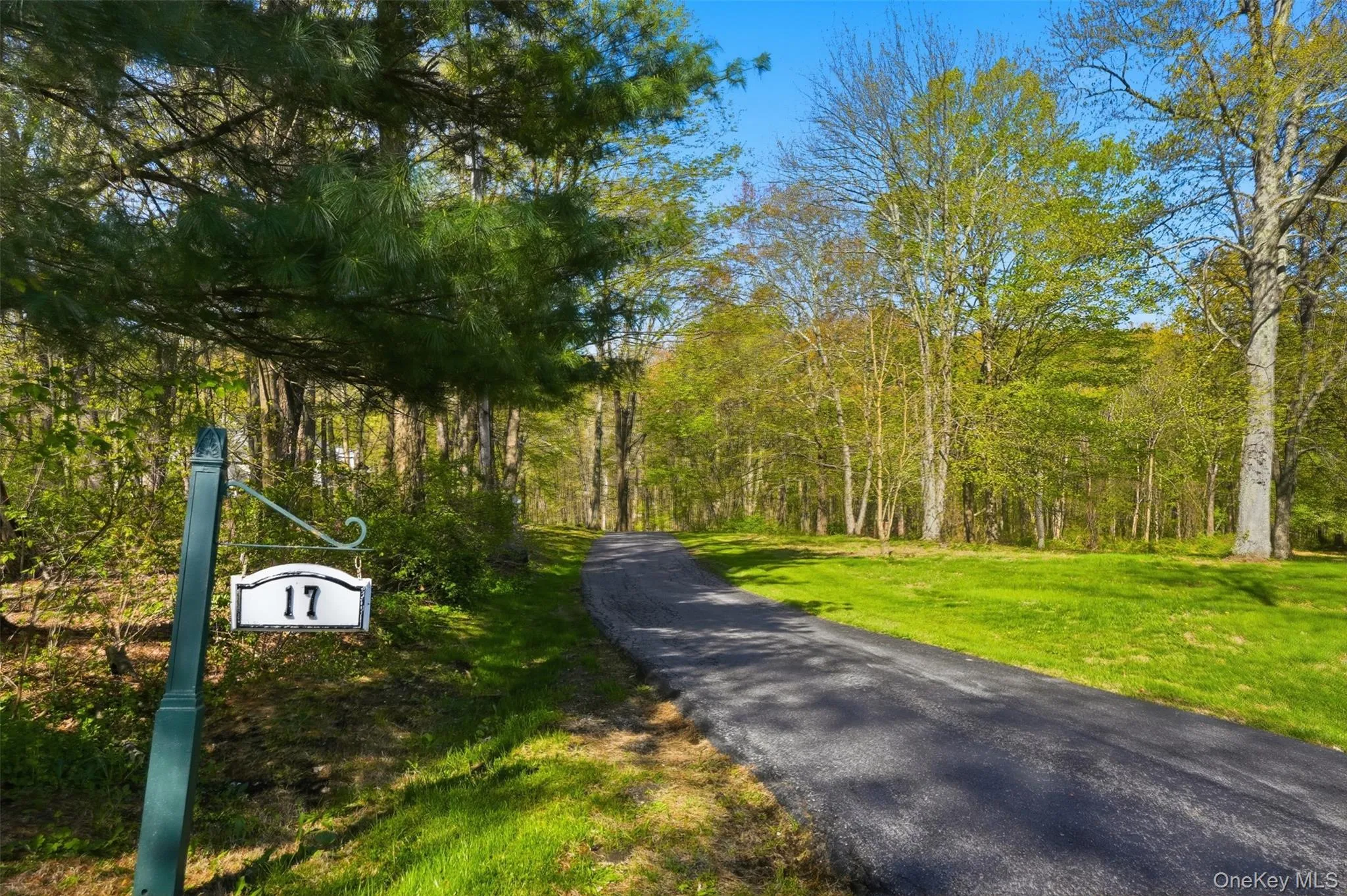 17 Skyview Lane, Putnam Valley, NY, 3 Bedrooms Bedrooms, 8 Rooms Rooms,2 BathroomsBathrooms,Residential,For Rent,Skyview,0,991223 17 Skyview Lane, Putnam Valley, NY, 3 Bedrooms Bedrooms, 8 Rooms Rooms,2 BathroomsBathrooms,Residential,For Rent,Skyview,0,991223
